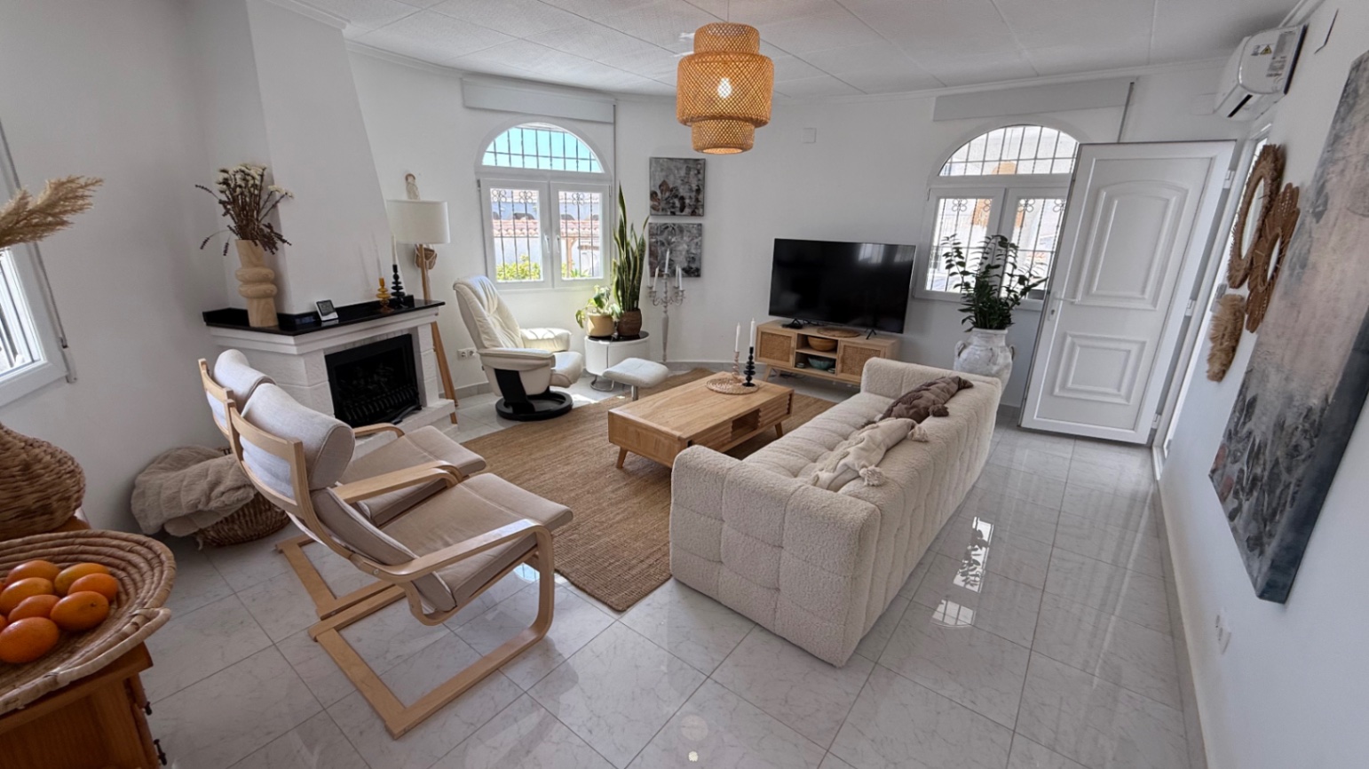 Garden in villa for sale in Torrevieja