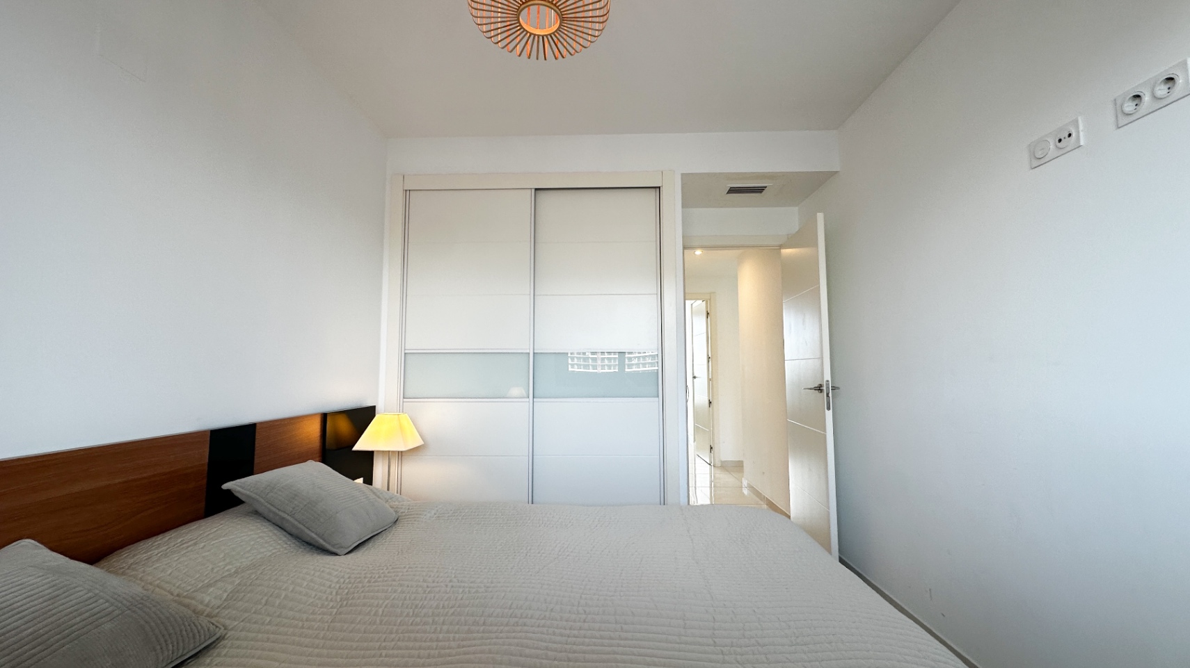 Terrace in apartment for sale in Torrevieja