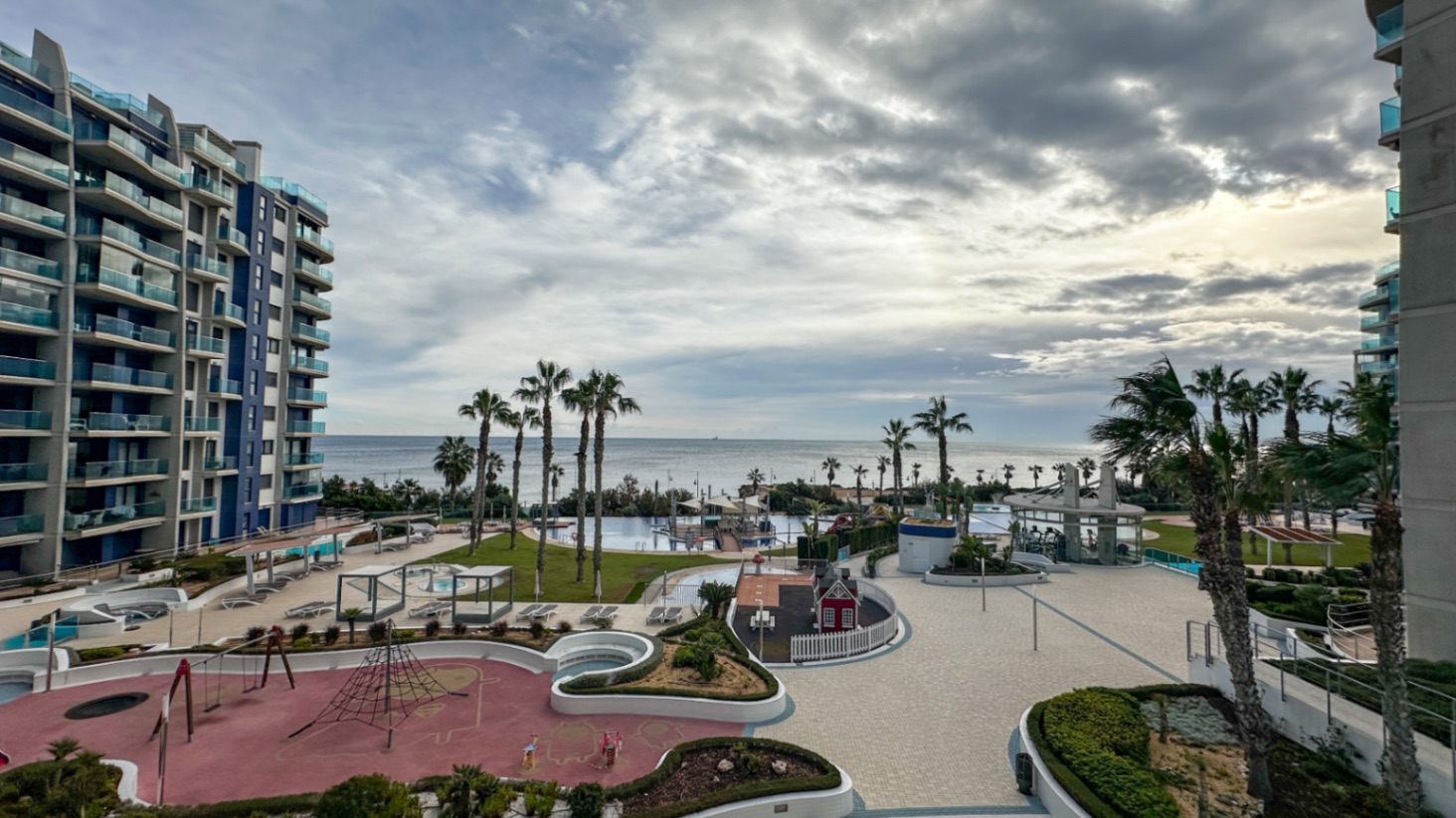 Bedroom in apartment for sale in Torrevieja
