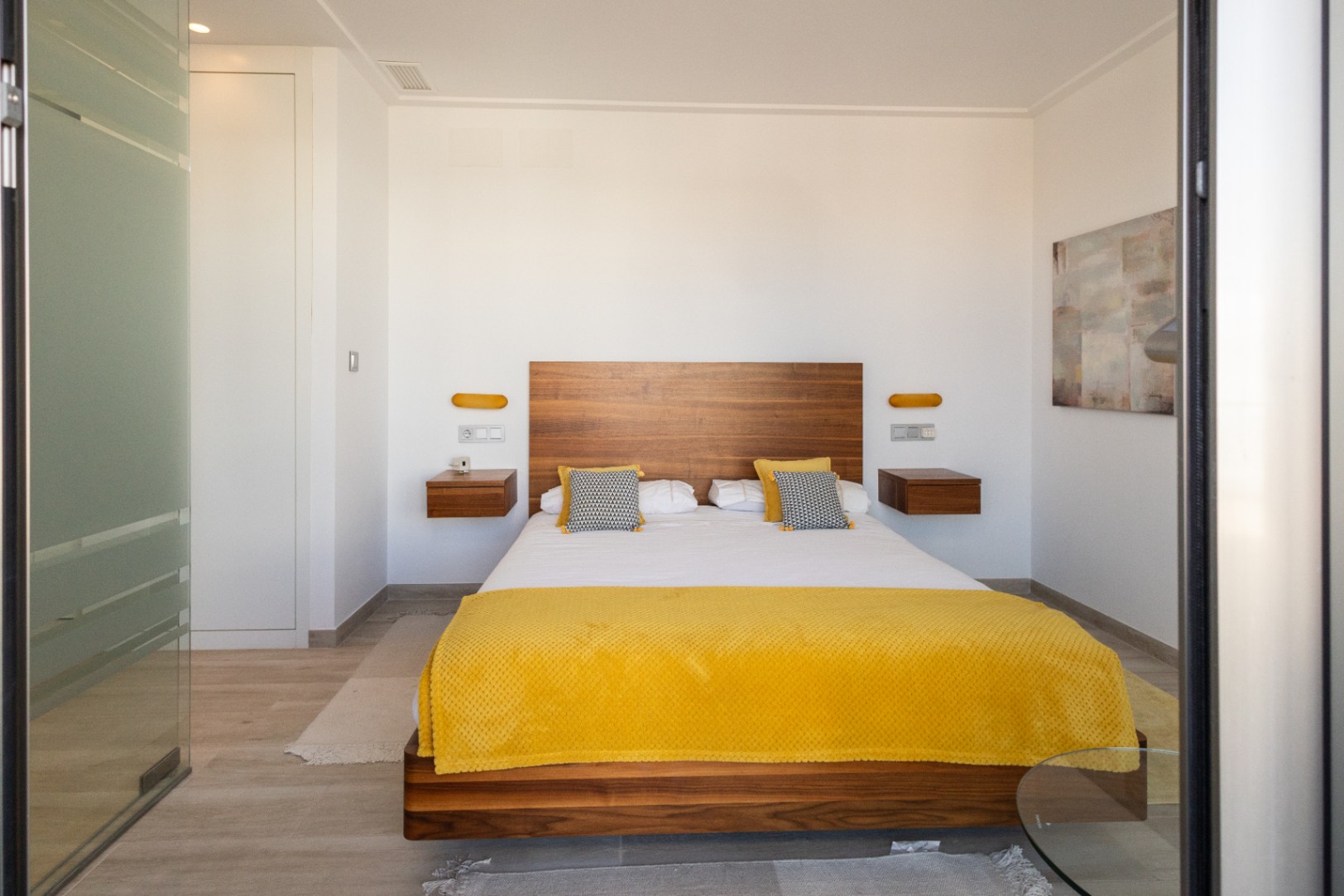 Master bedroom in villa for sale in Orihuela