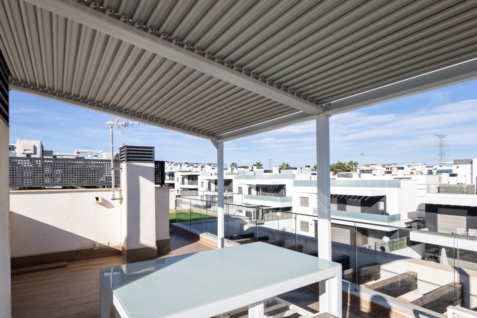 Garden in villa for sale in Orihuela