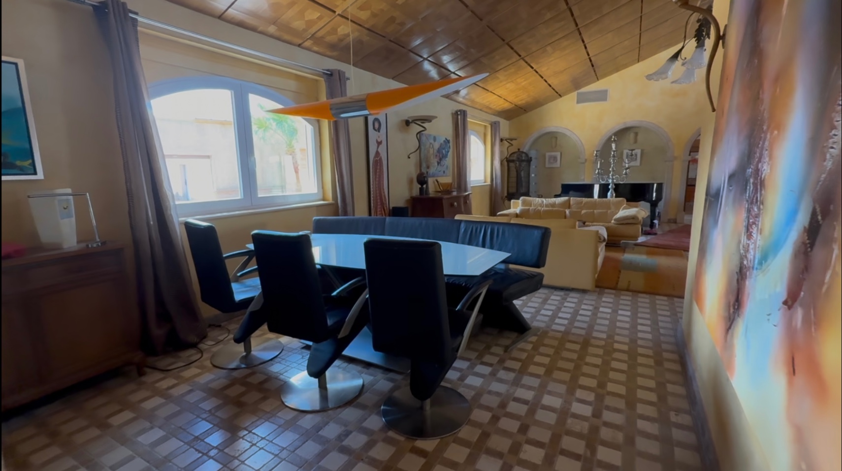 Living room in villa for sale in Cartagena