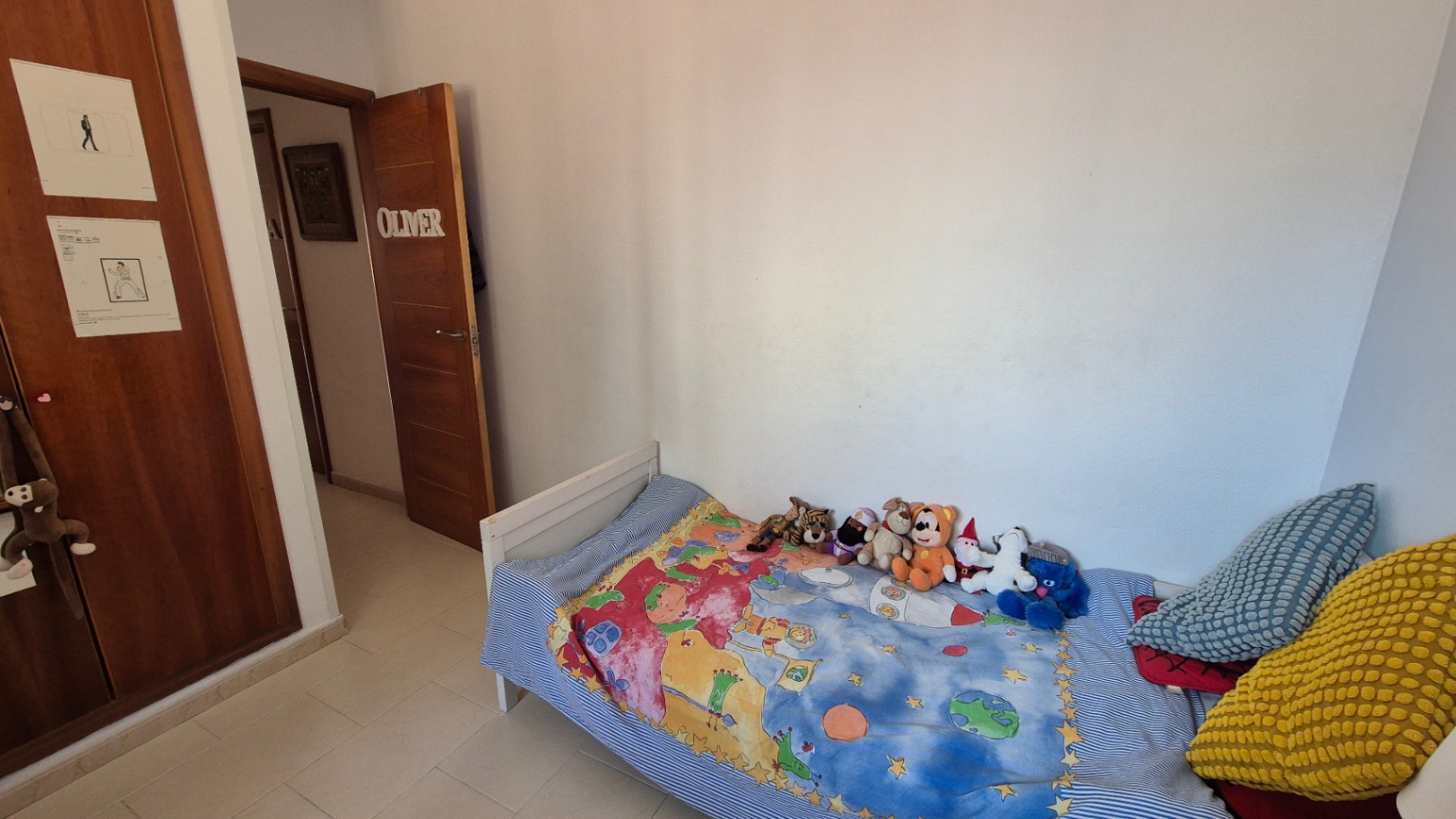 Pool area in villa for sale in Torrevieja