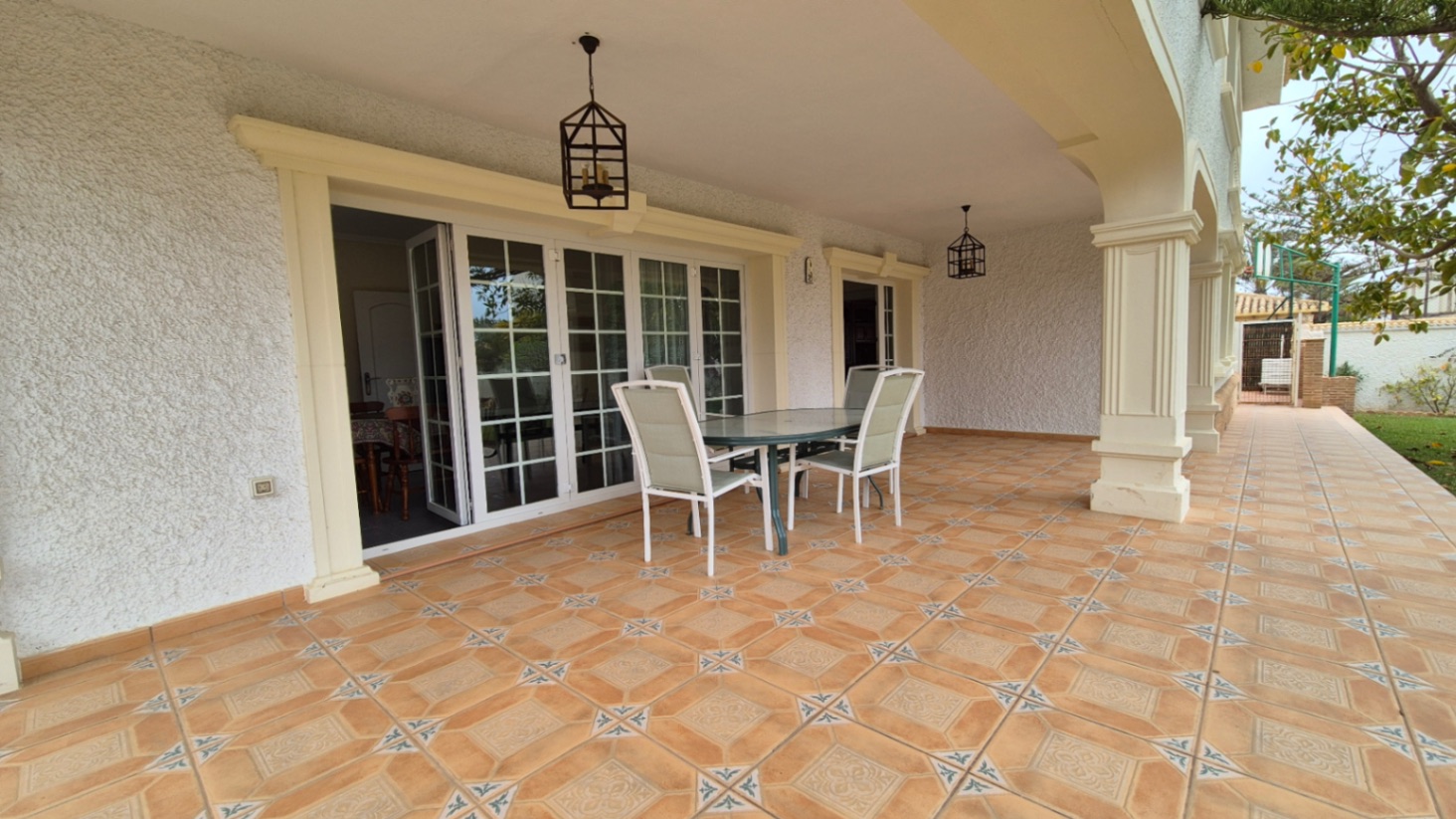 Master bedroom in villa for sale in Orihuela