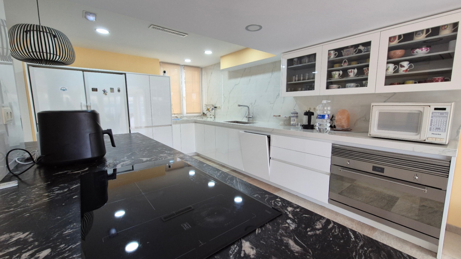 Bedroom in villa for sale in Orihuela