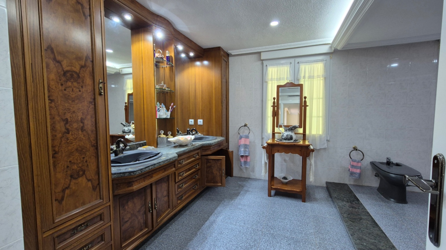 Garden in villa for sale in Orihuela
