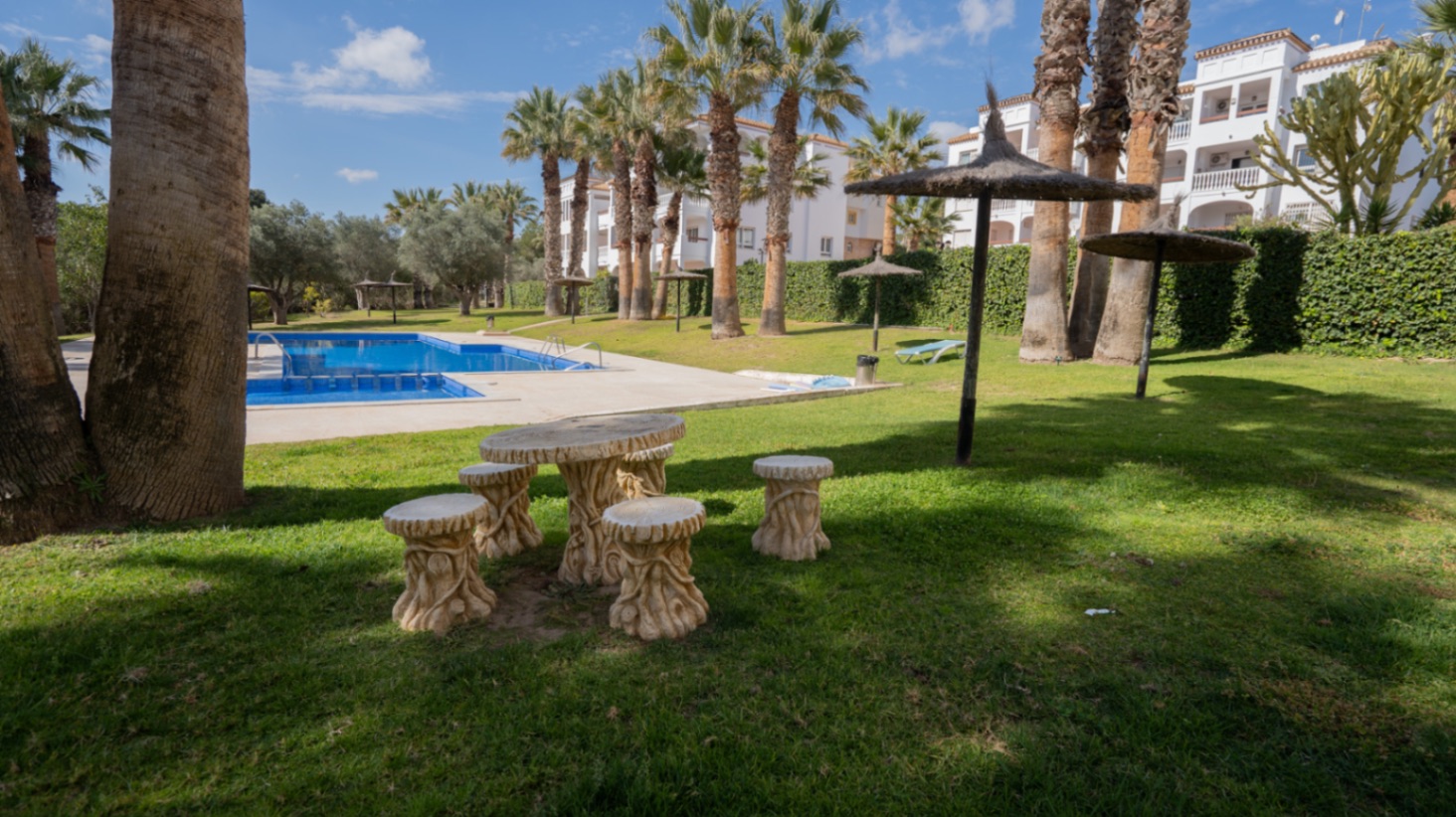 Garden in apartment for sale in Orihuela