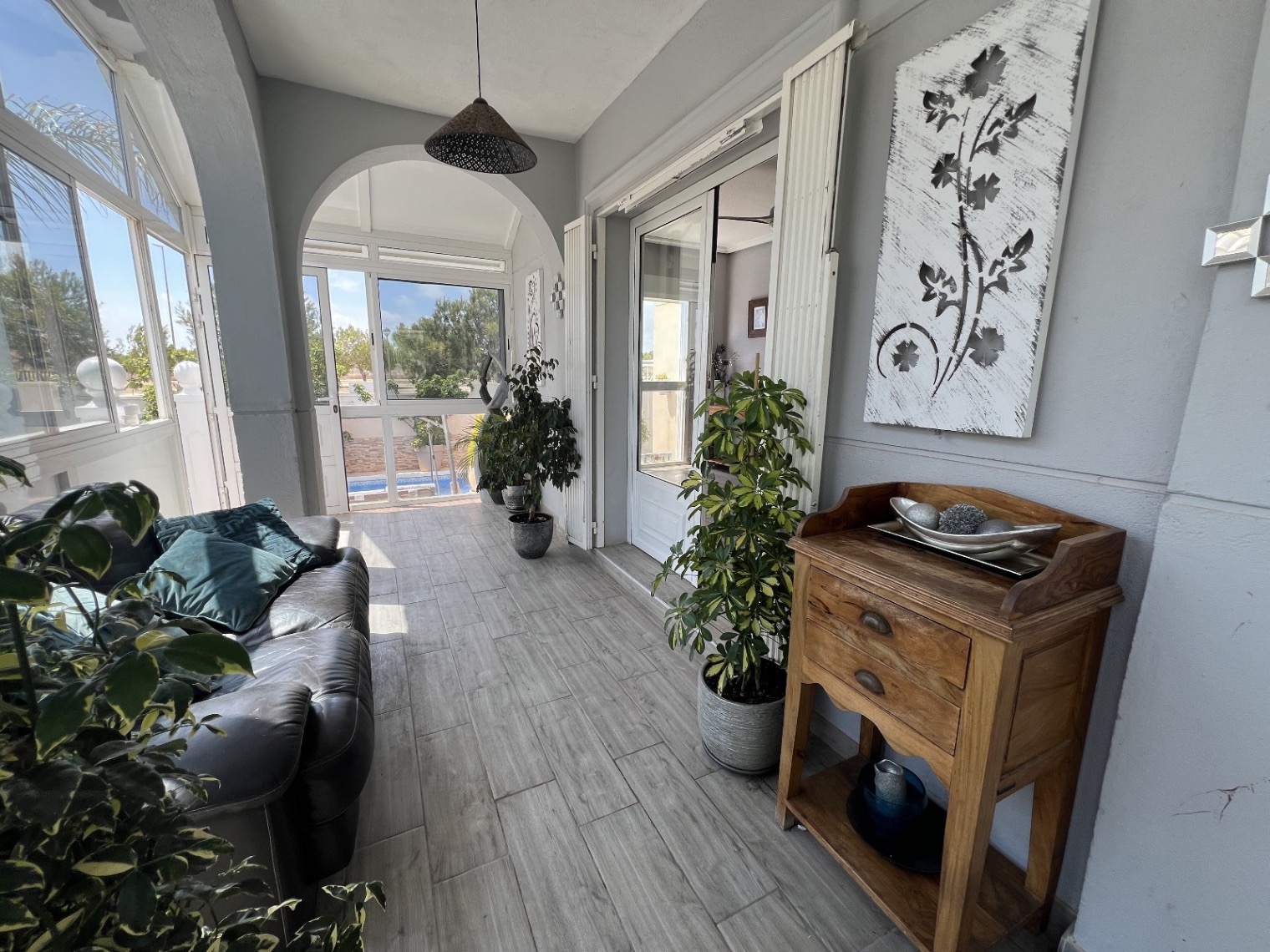 Pool area in villa for sale in Orihuela