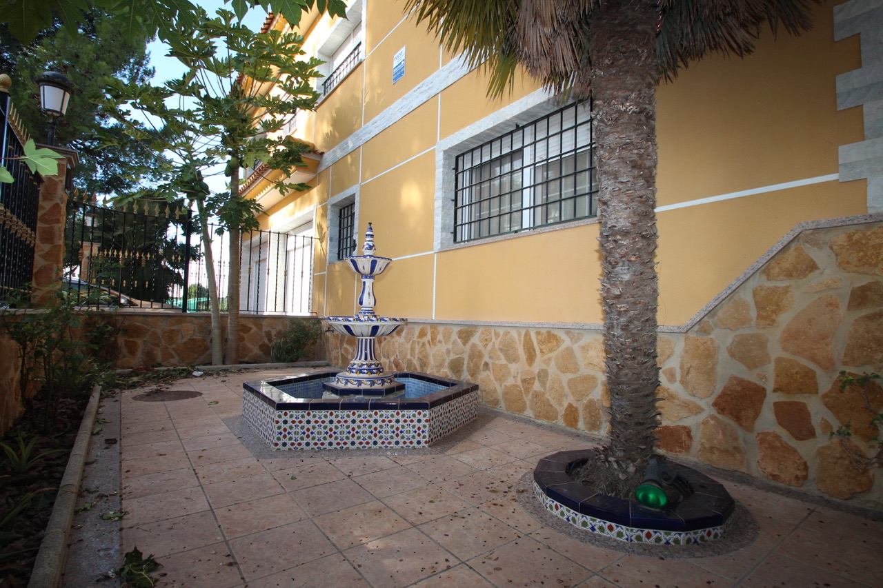 Bedroom in finca for sale in Murcia