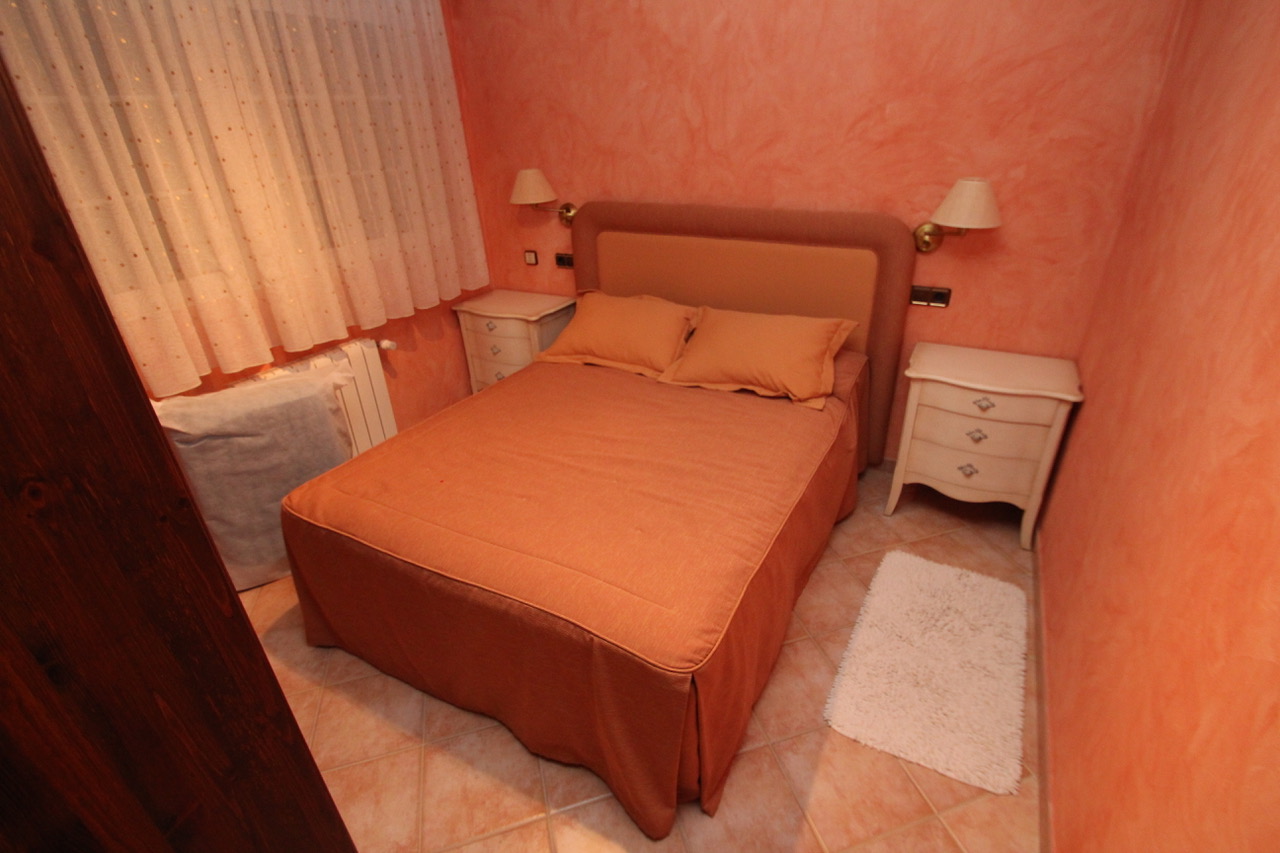 Bedroom in finca for sale in Murcia