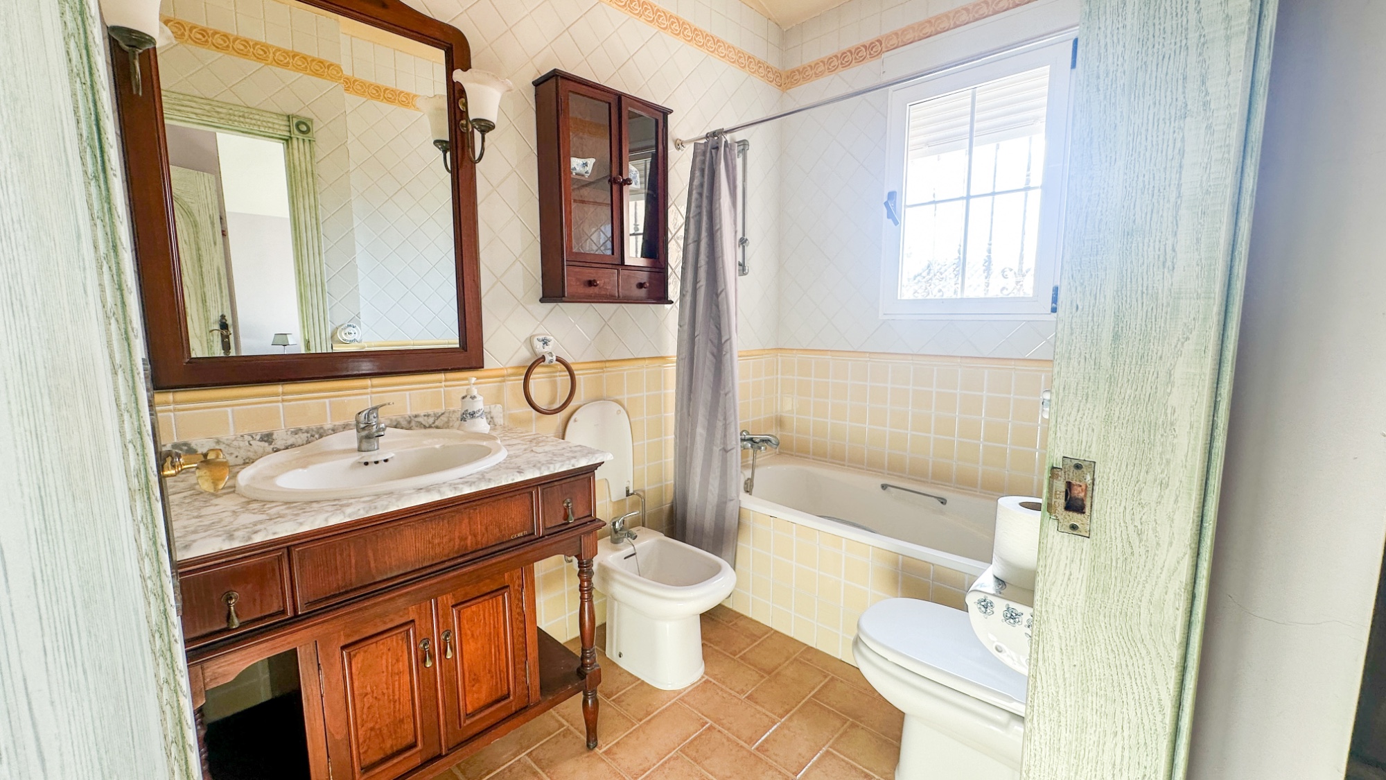 Bathroom in villa for sale in La Mata