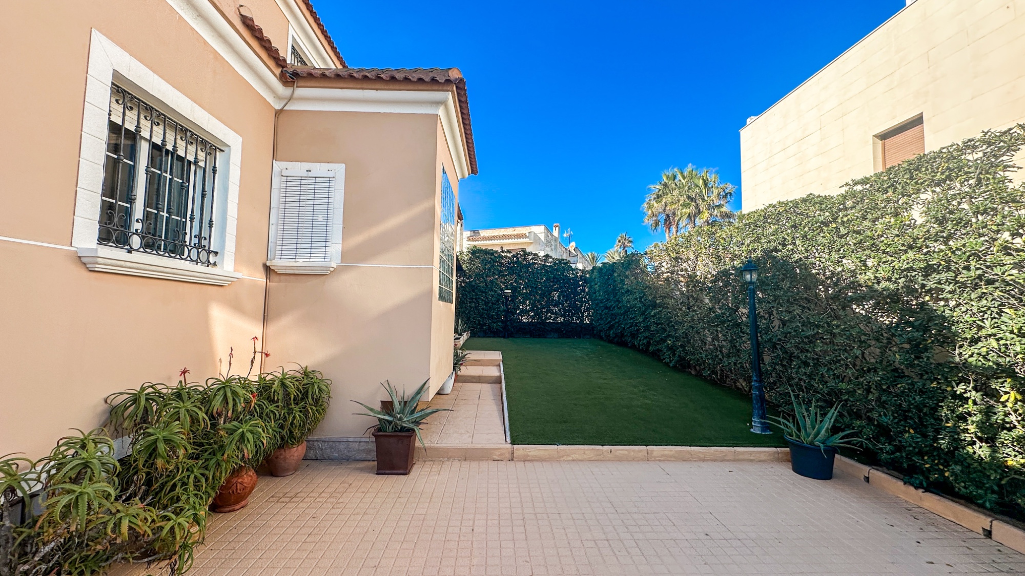 Terrace in villa for sale in La Mata