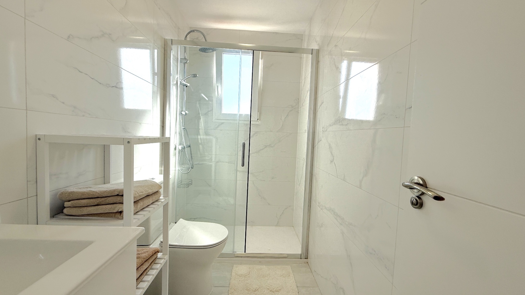 Bedroom in penthouse for sale in Torrevieja