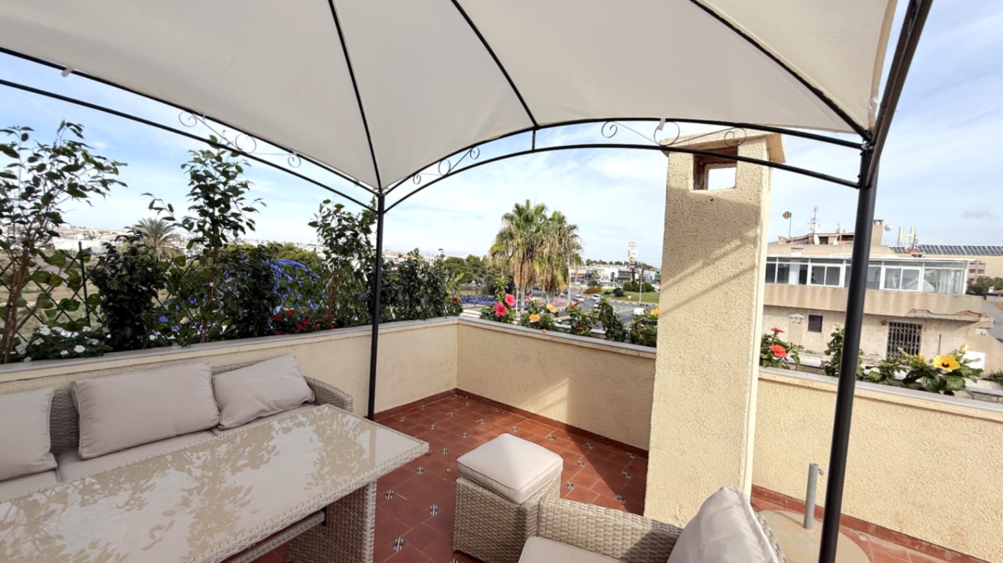 Kitchen in penthouse for sale in Torrevieja