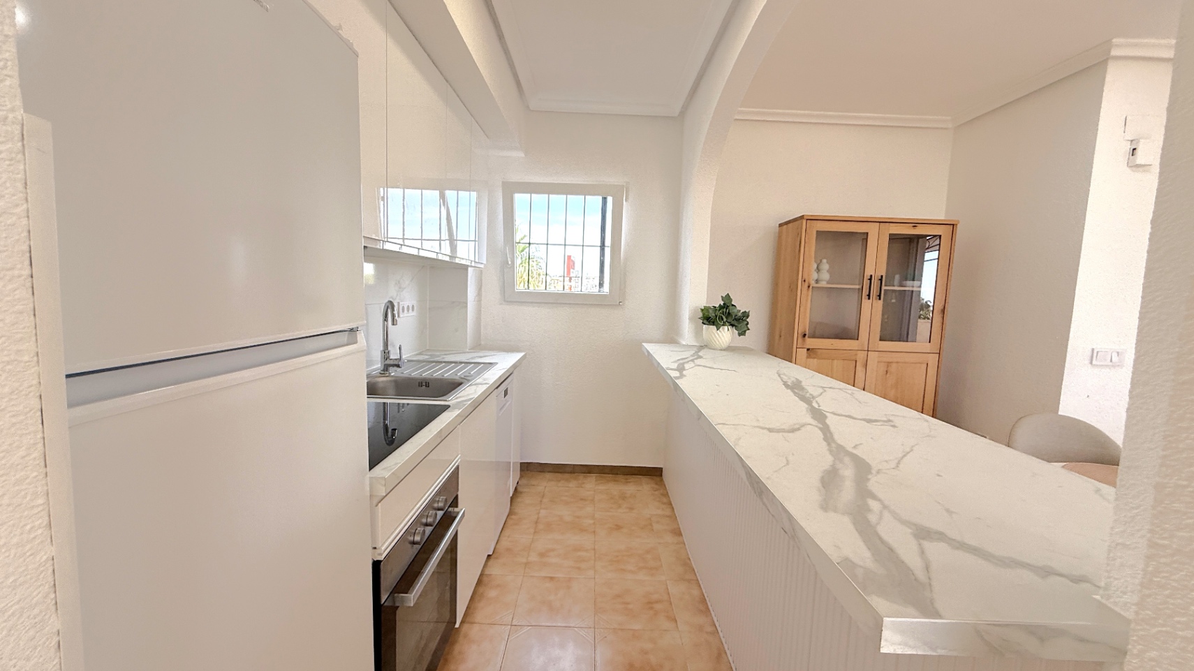 Bedroom in penthouse for sale in Torrevieja