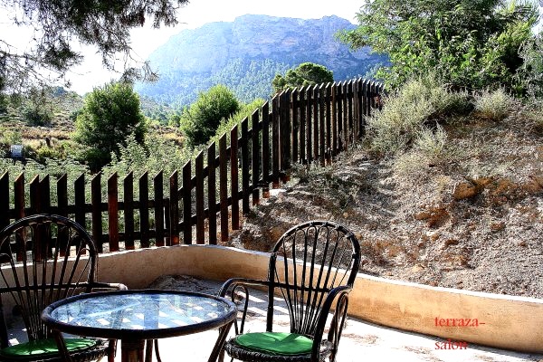 Pool area in villa for sale in Murcia