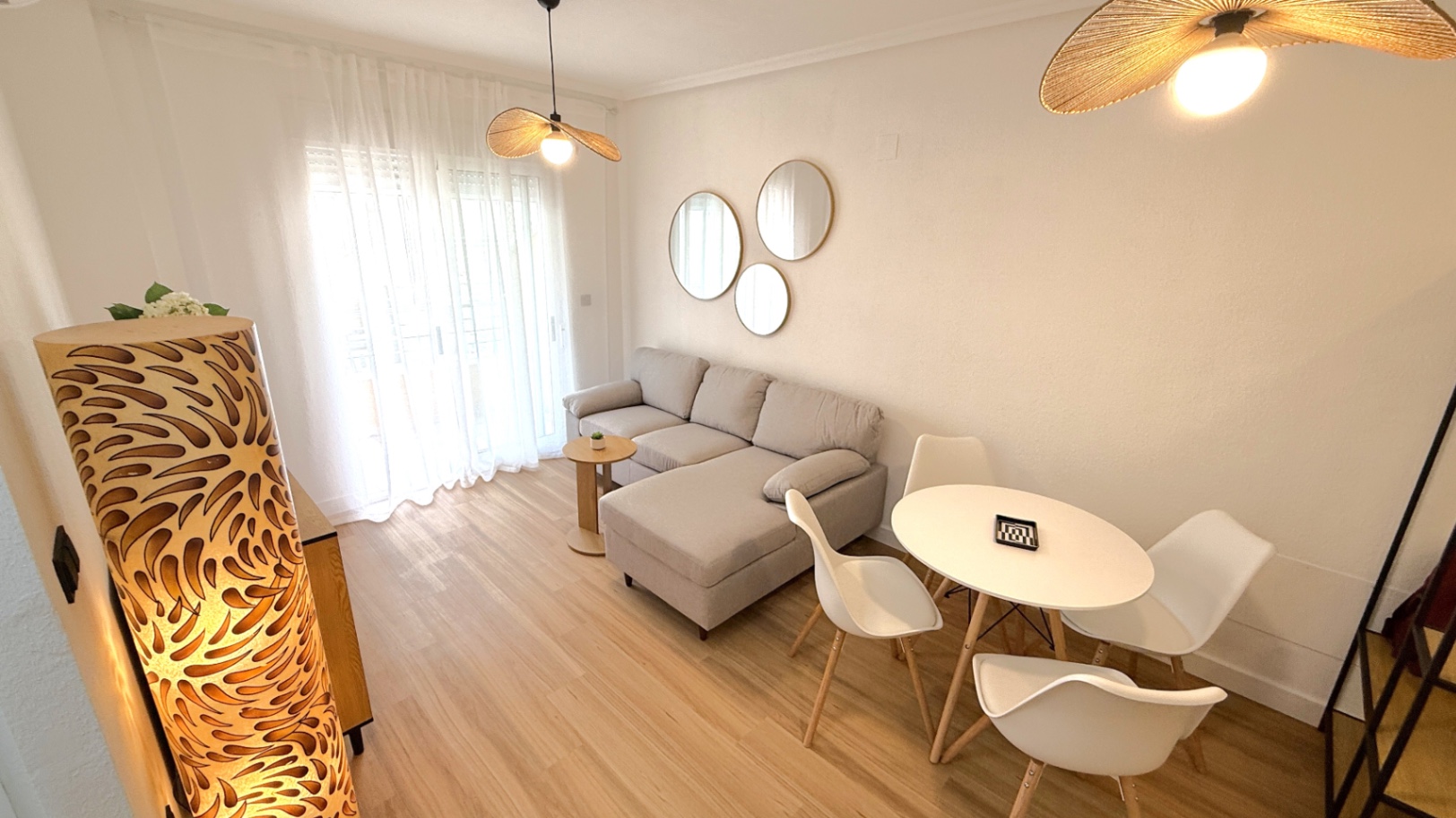 Dining area in apartment for sale in Torrevieja