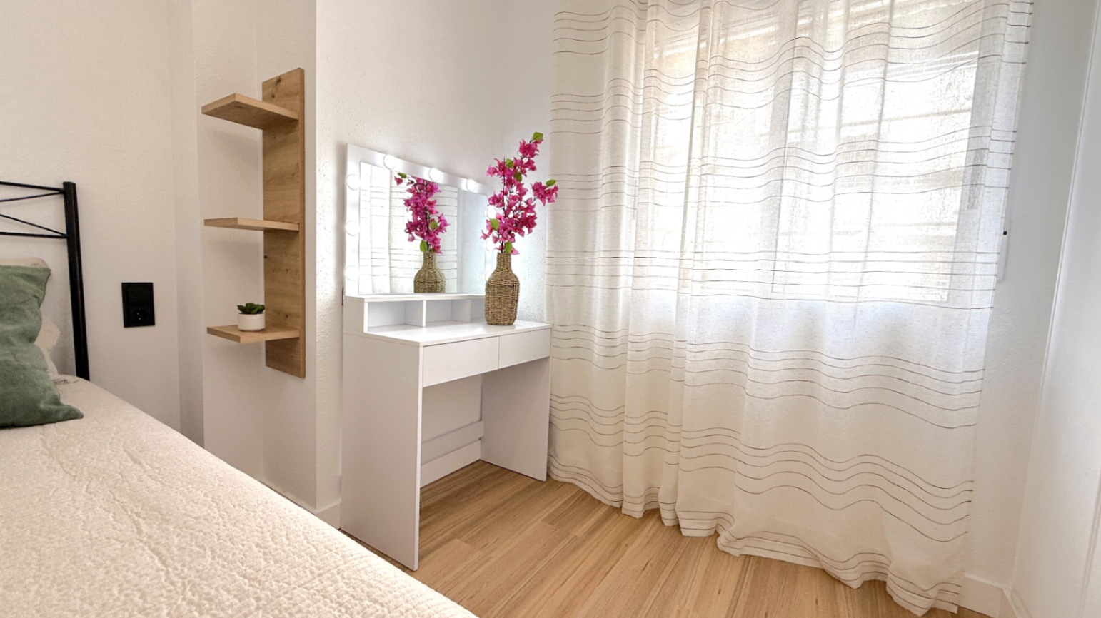 Living room in apartment for sale in Torrevieja
