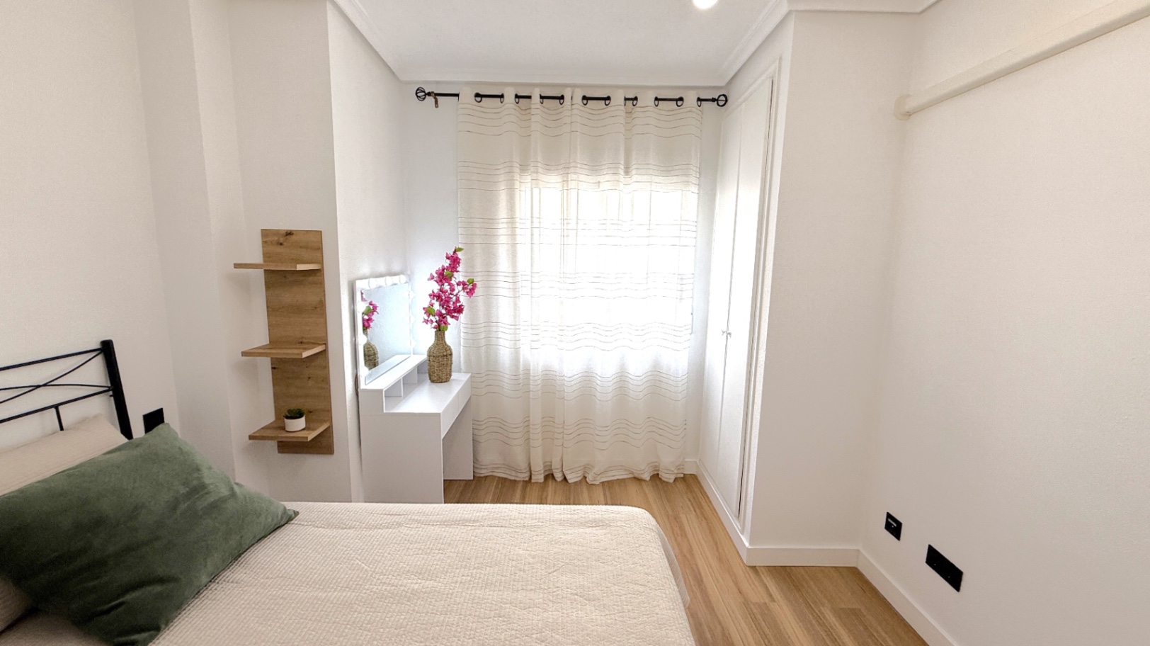 Kitchen in apartment for sale in Torrevieja