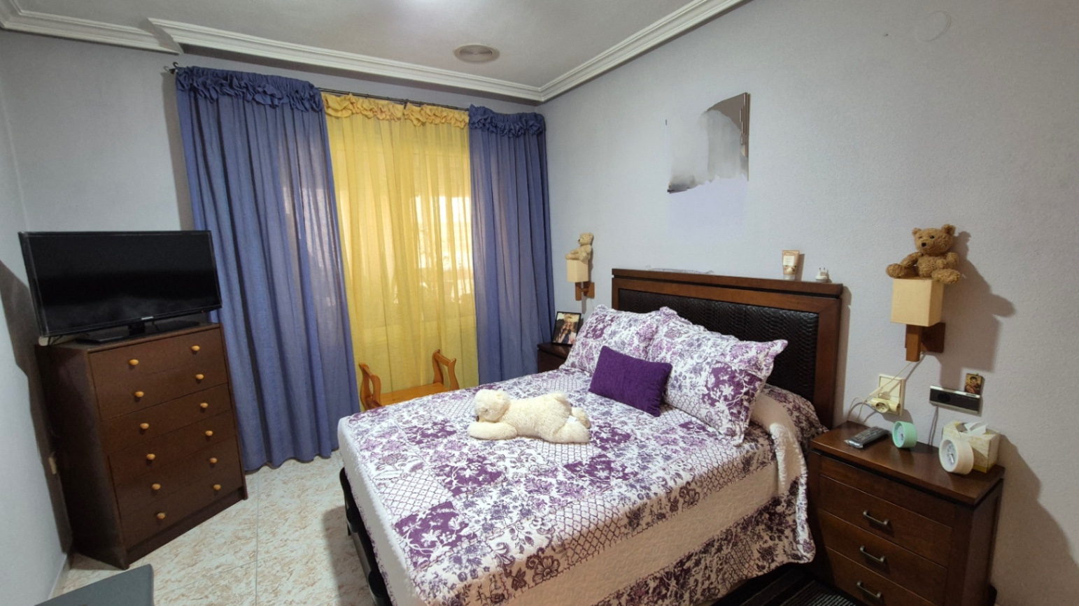 Master bedroom in apartment for sale in Torrevieja