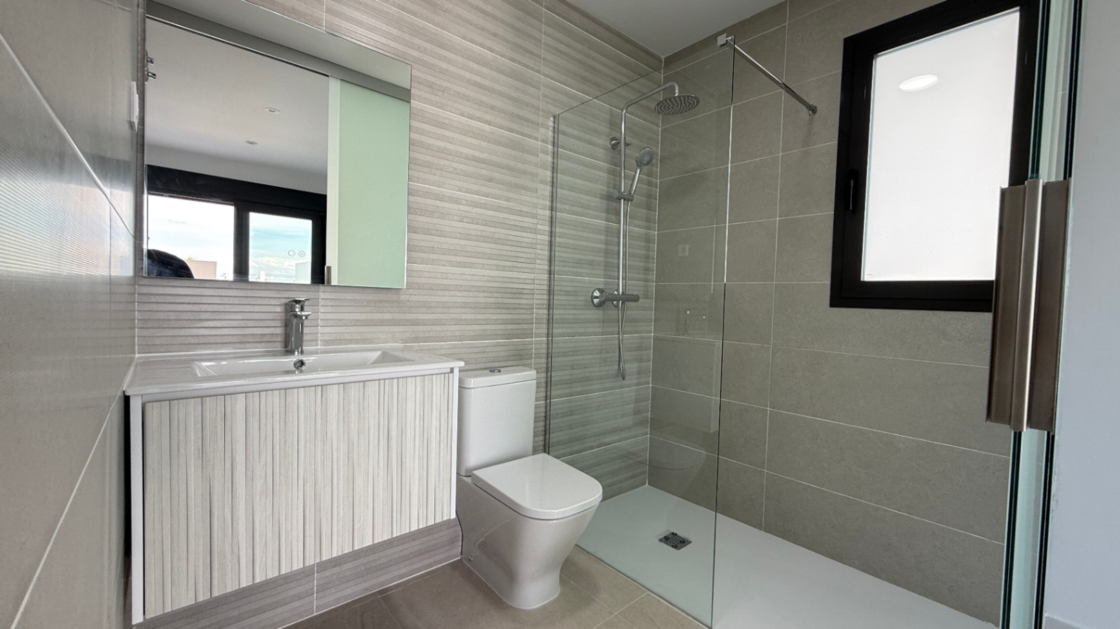 Bathroom in apartment for sale in Torrevieja