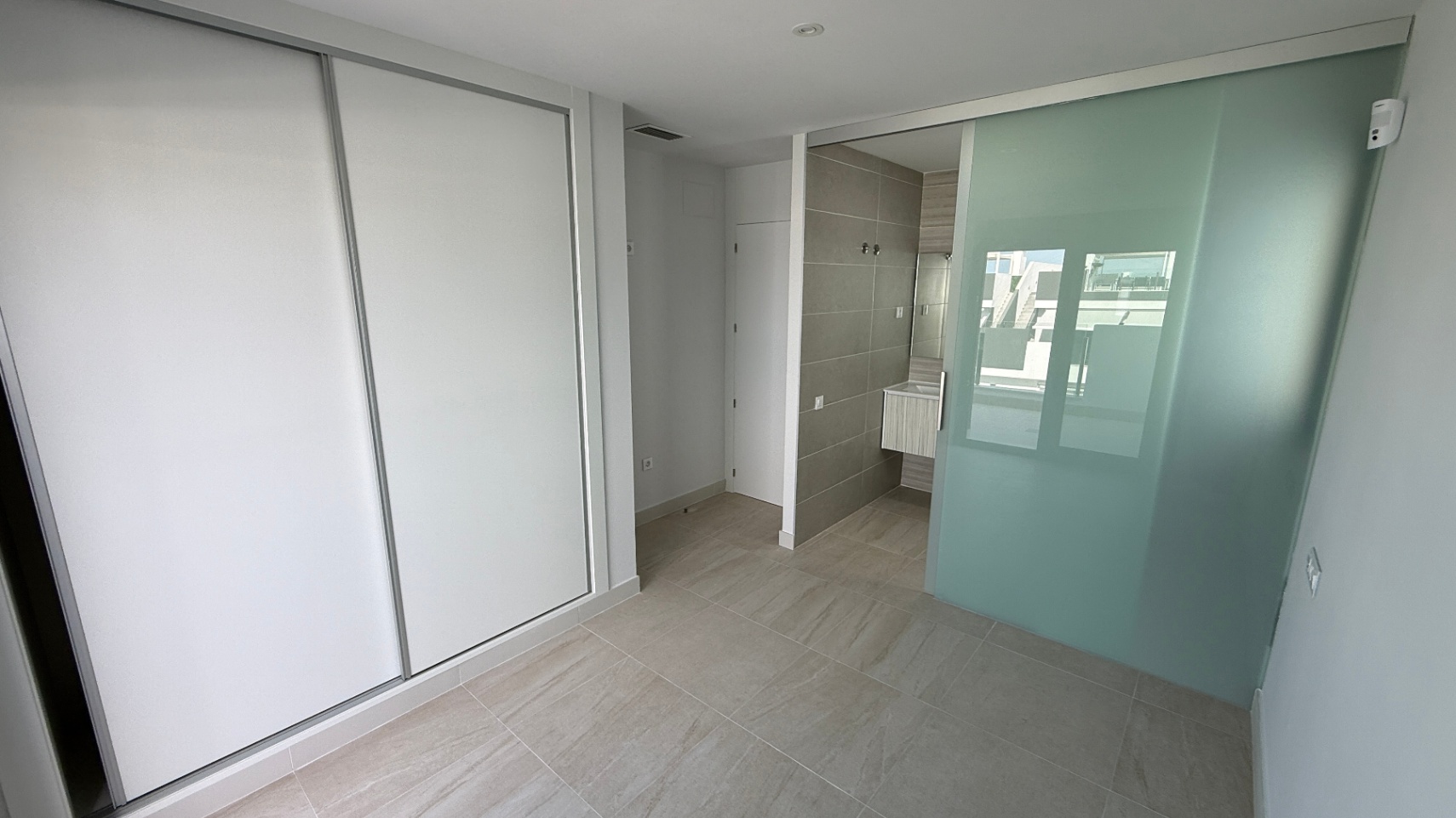 Pool area in apartment for sale in Torrevieja