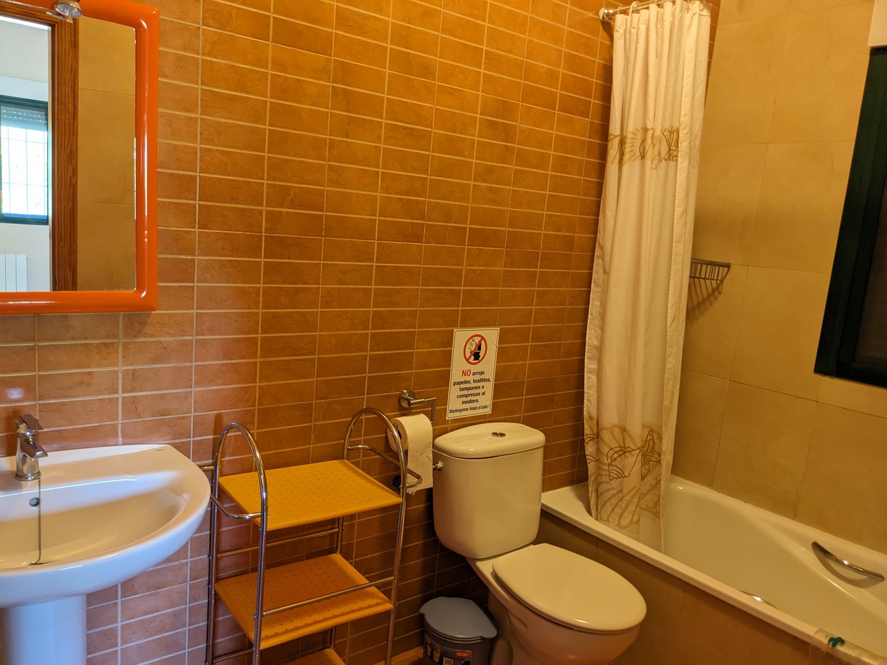 Bedroom in villa for sale in Murcia