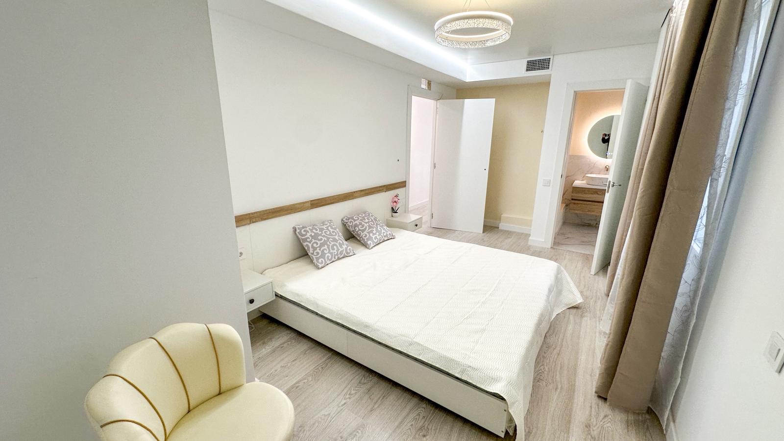 Terrace in apartment for sale in Torrevieja