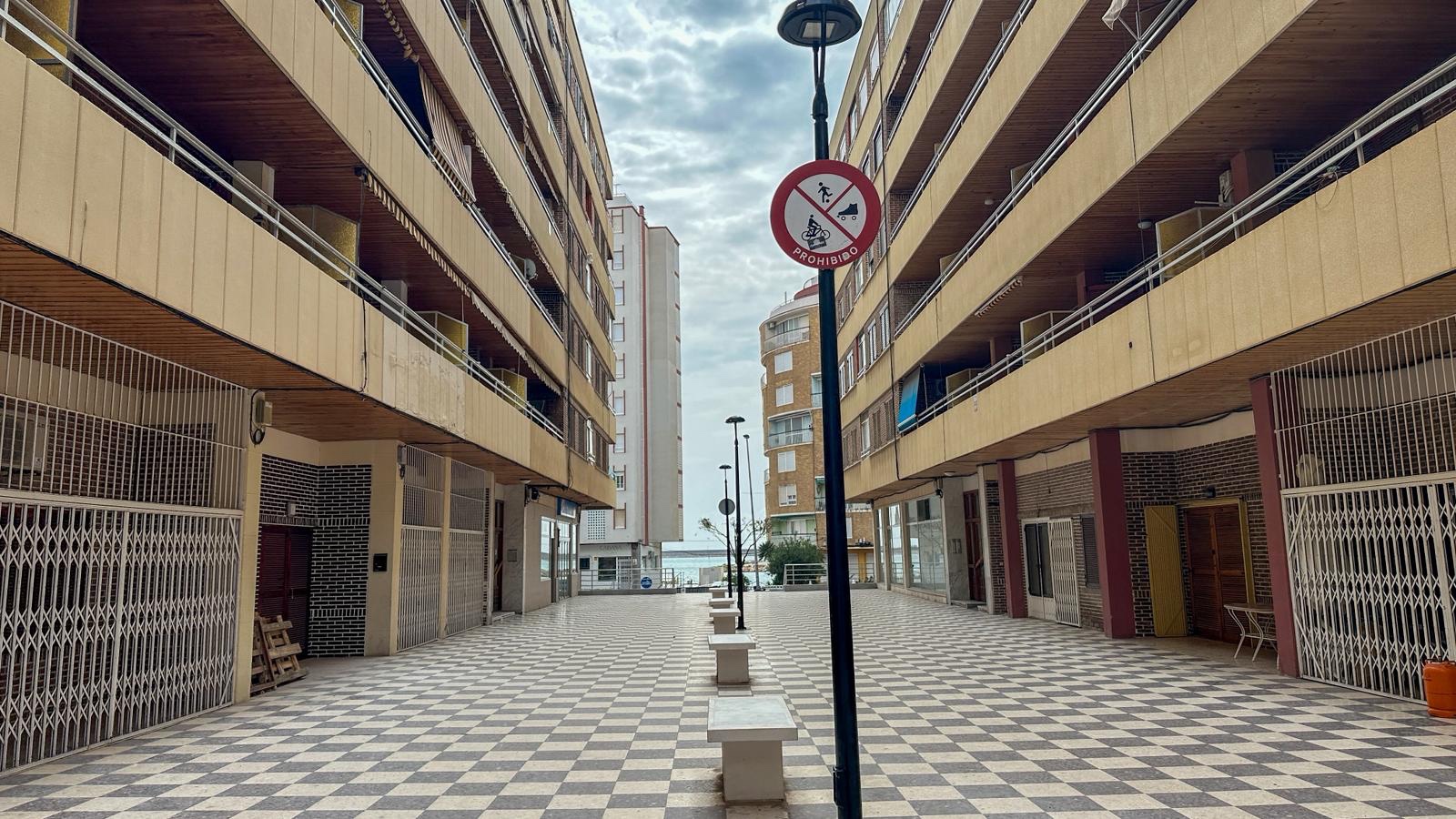 Living room in apartment for sale in Torrevieja