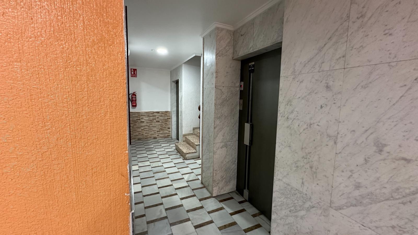 Terrace in apartment for sale in Torrevieja