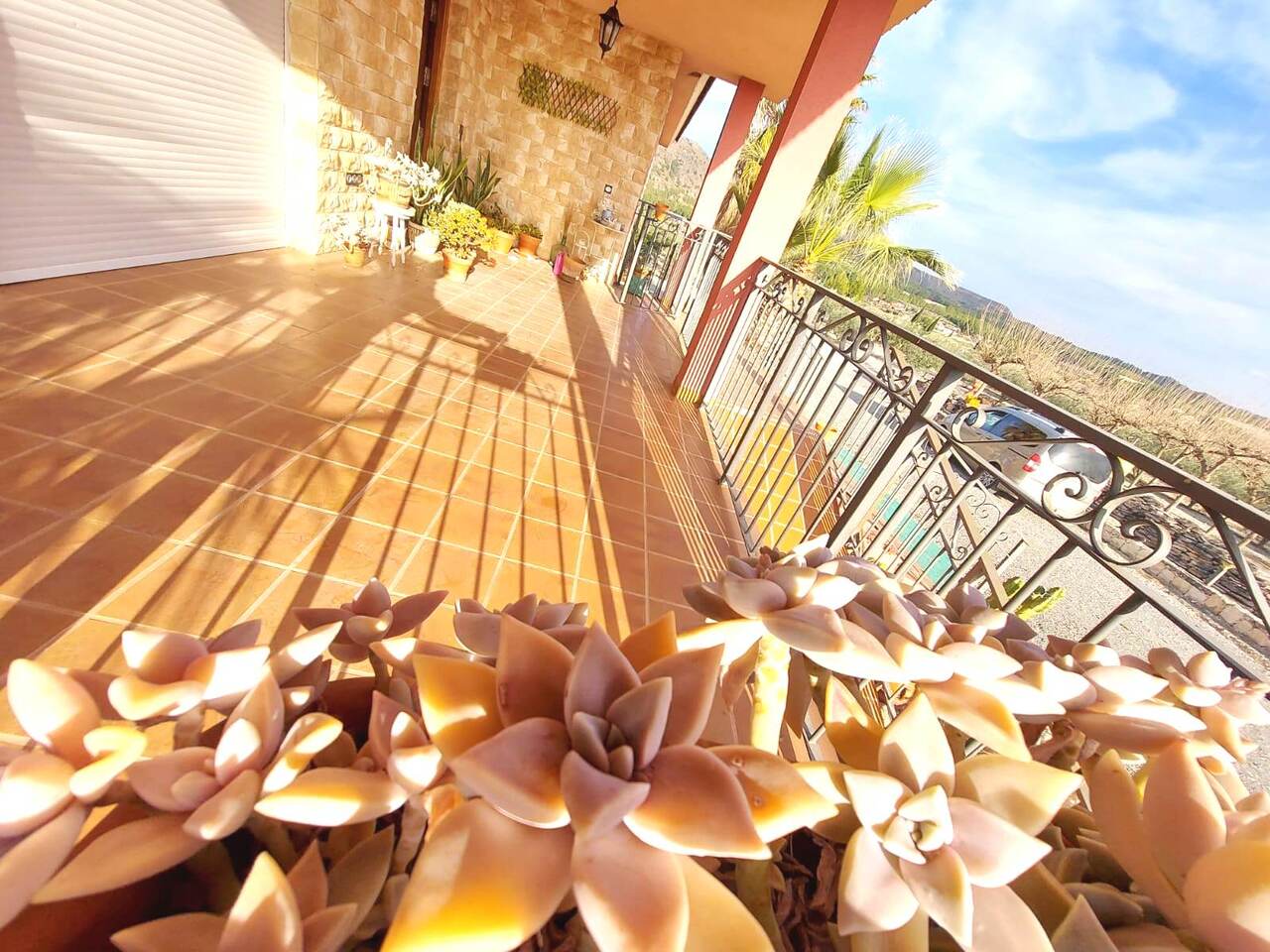 Master bedroom in villa for sale in Murcia