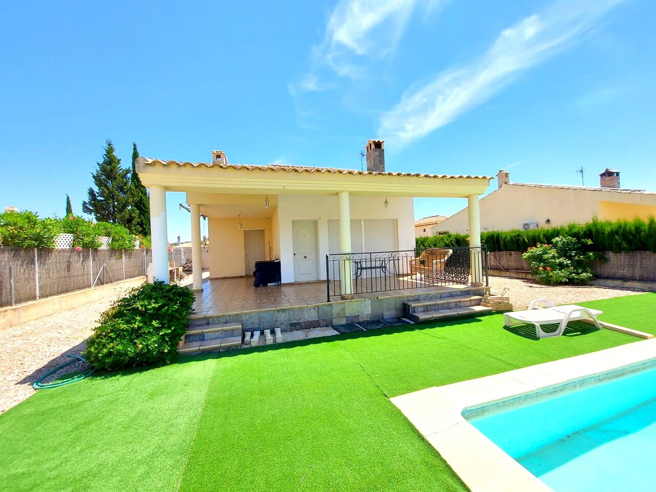 Garden in villa for sale in Murcia