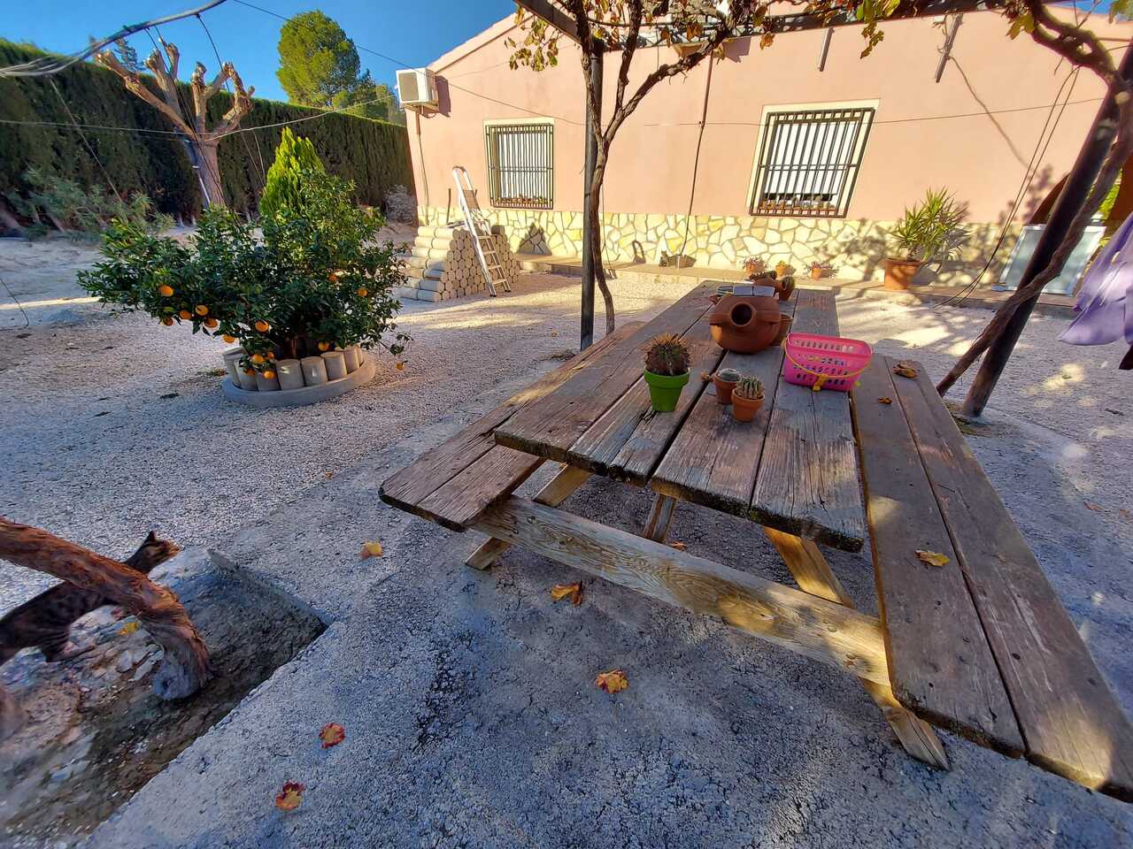 Exterior view in villa for sale in Murcia