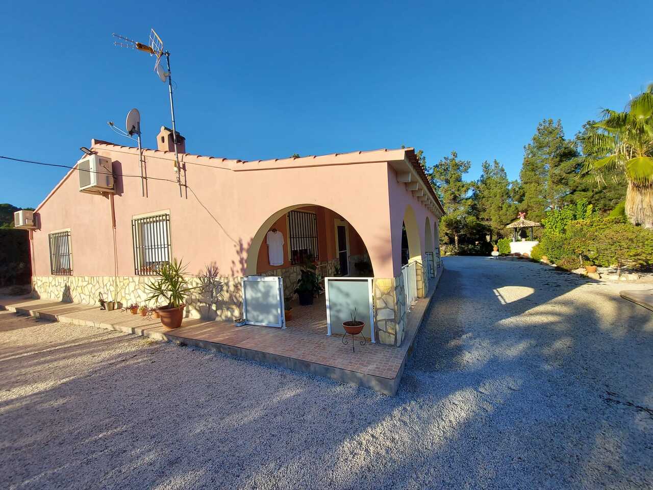 Terrace in villa for sale in Murcia