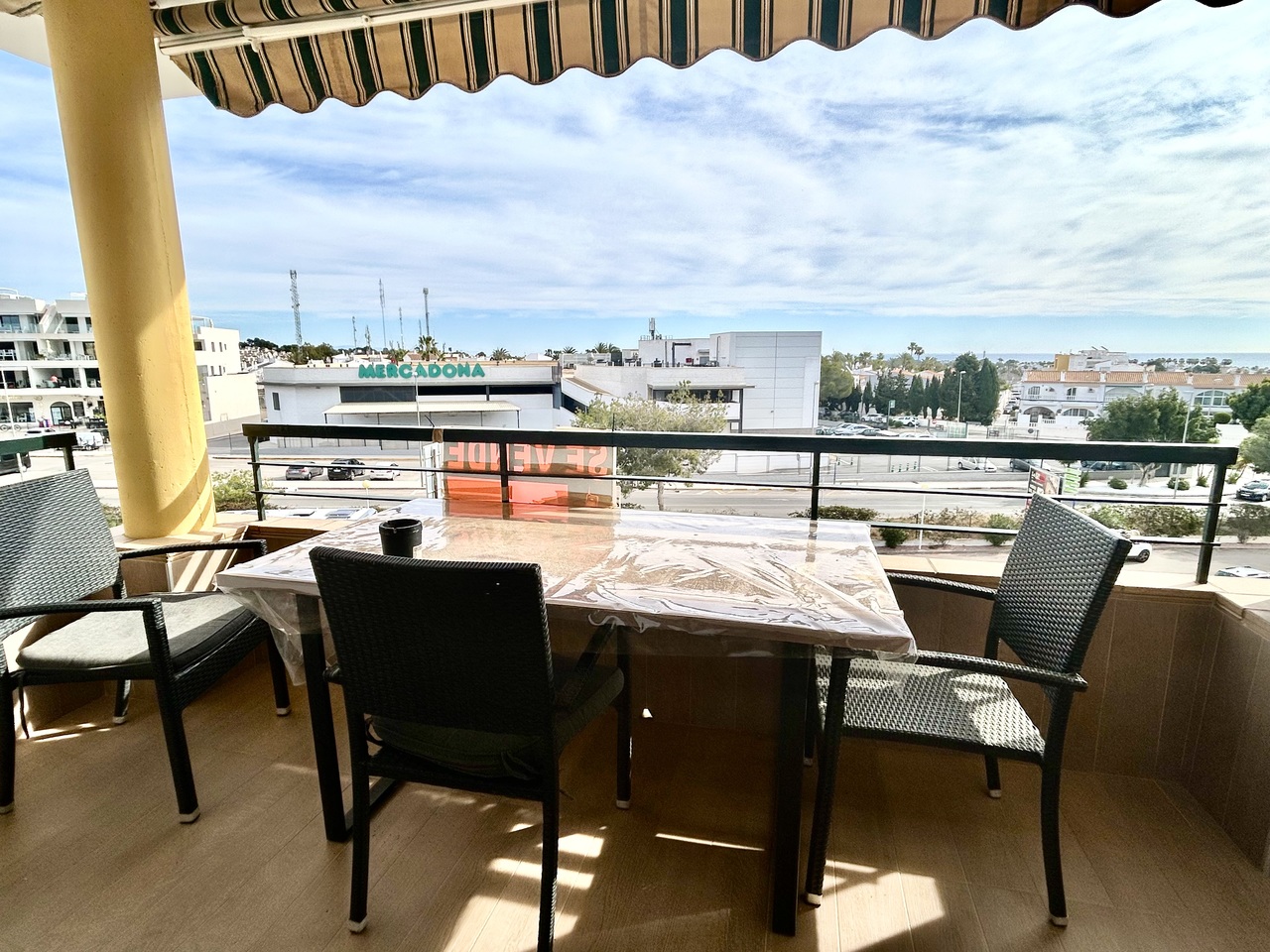 Master bedroom in apartment for sale in Campoamor