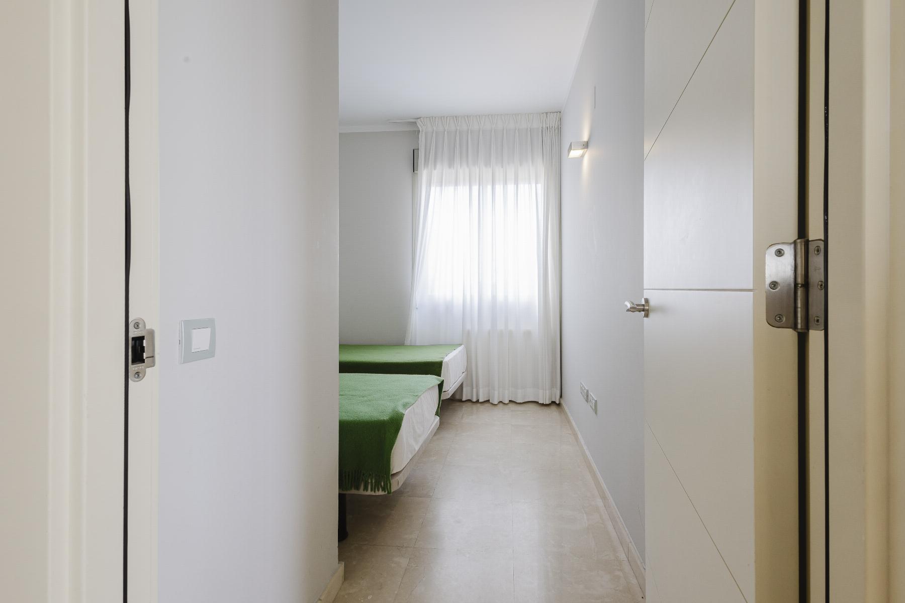 Bathroom in penthouse for sale in Orihuela Costa