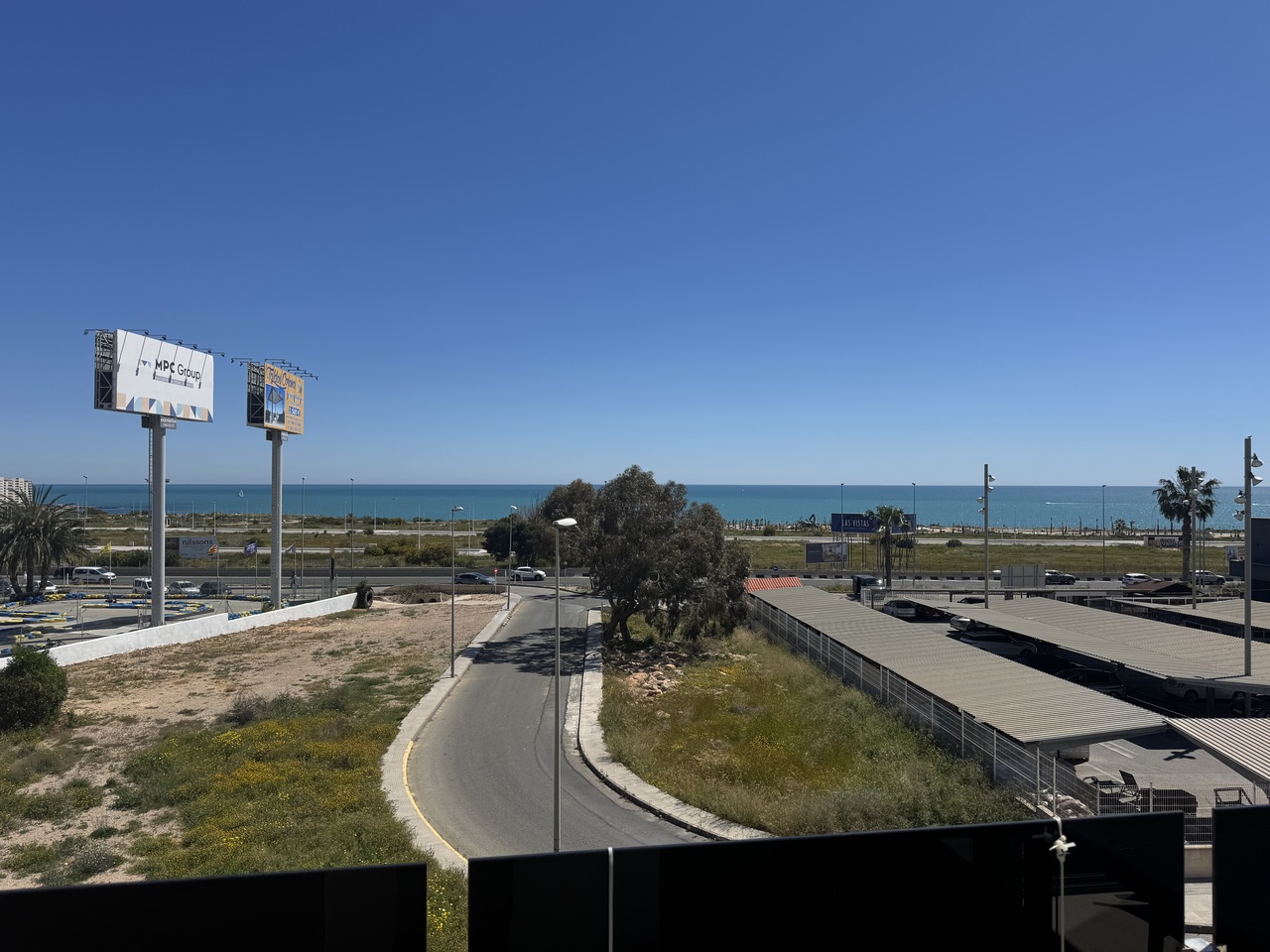 Ekskluzīvs trīsistabas dzīvoklis ar jūras noraugām Playa Flamencai – Amanecer Deluxe