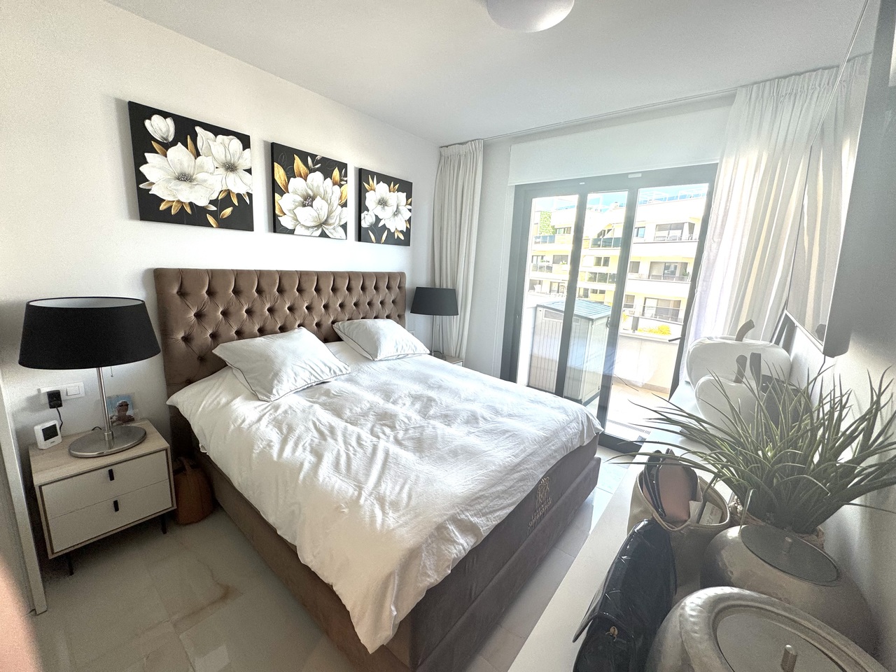 Bedroom in apartment for sale in Playa Flamenca