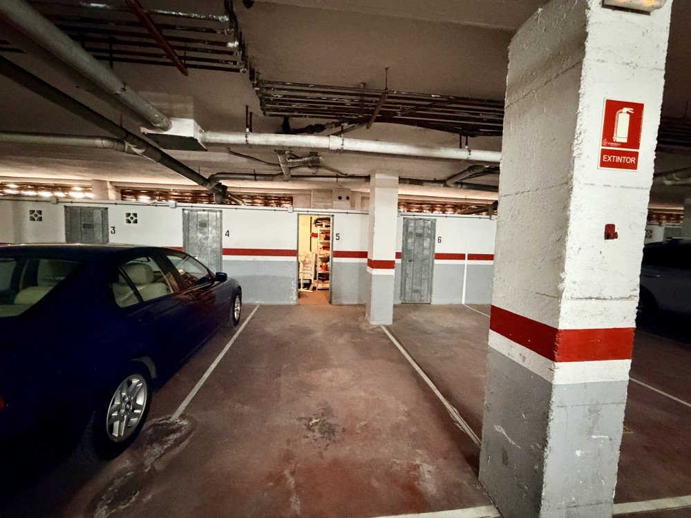 Master bedroom in apartment for sale in Guardamar del Segura
