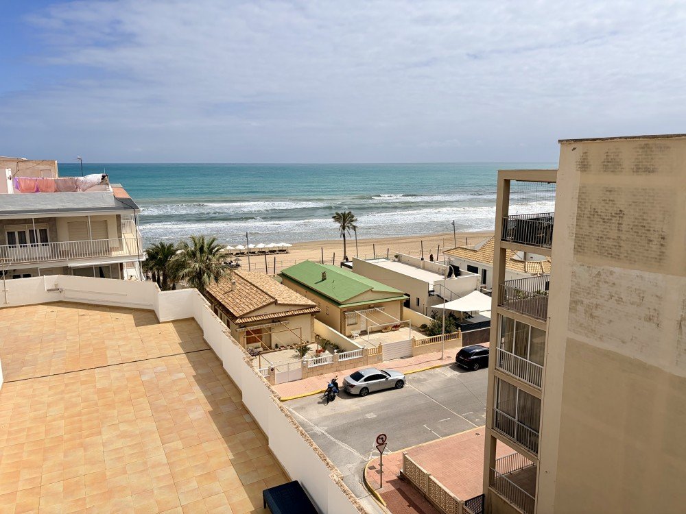 Terrace in apartment for sale in Guardamar del Segura