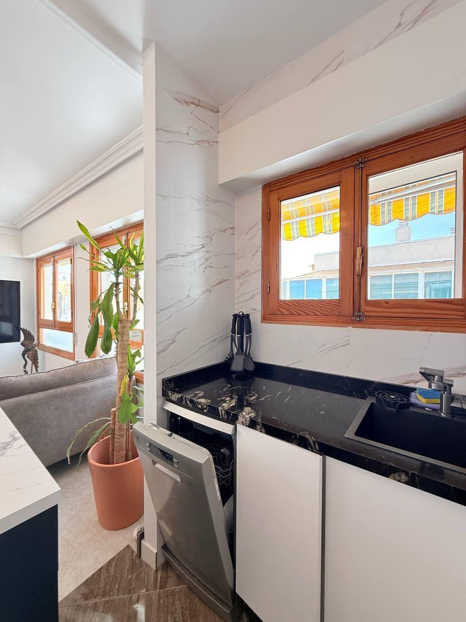Garden in penthouse for sale in Torrevieja