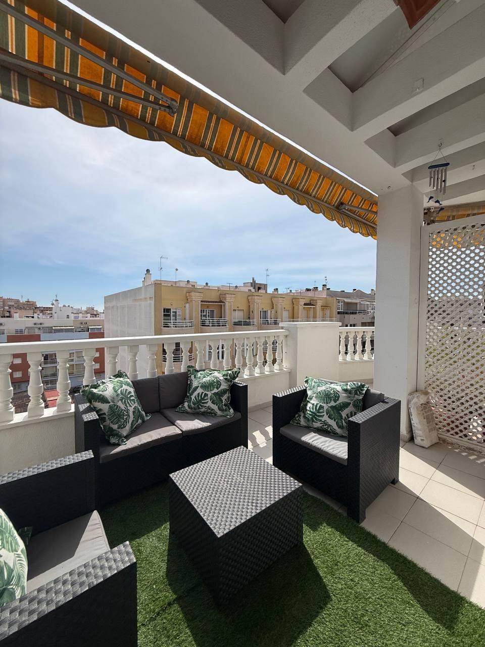 Penthouse Eżklużiva f'Torrevieja, Alicante - Stile u Lusso