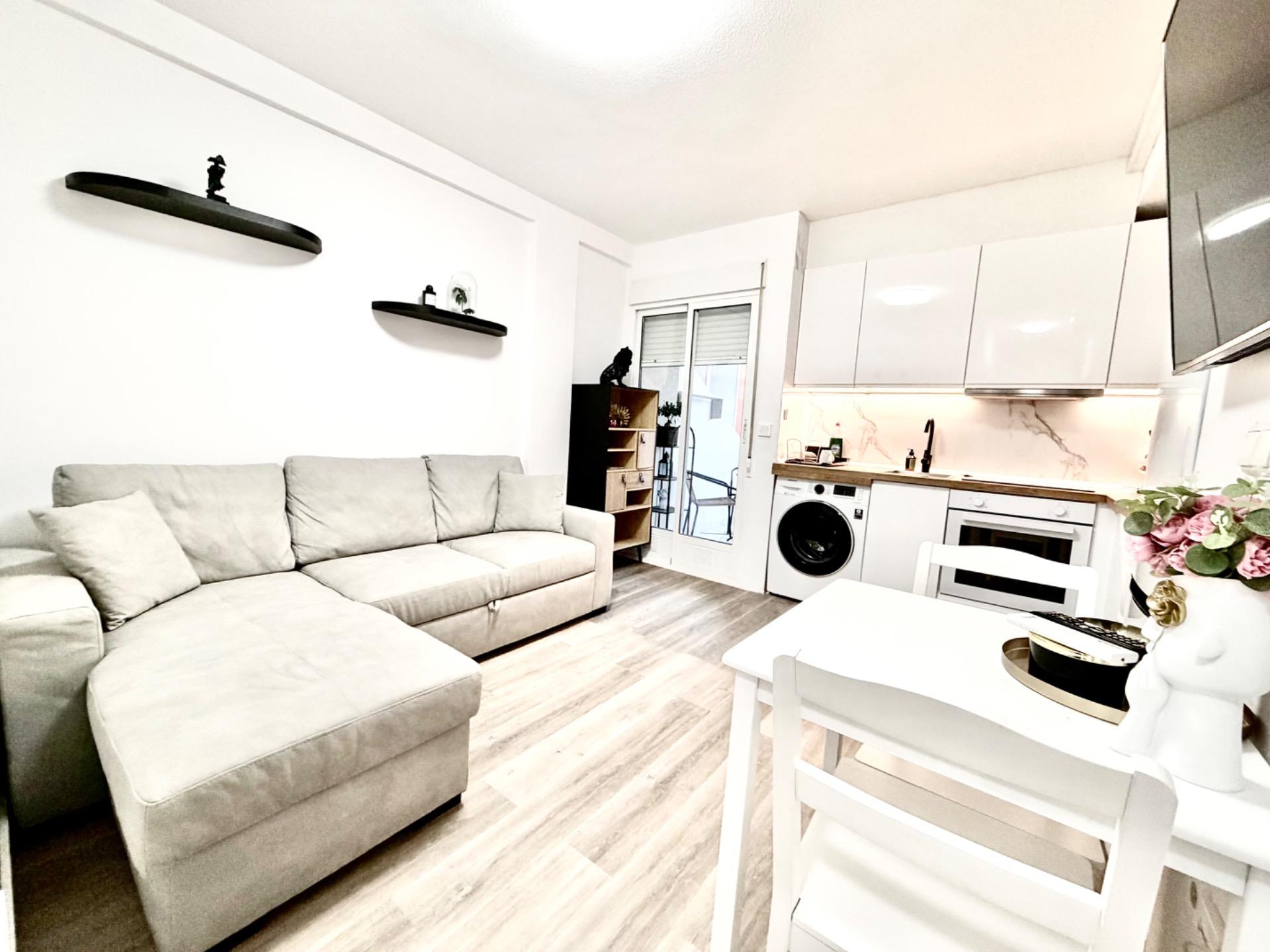 Pool area in apartment for sale in Torrevieja