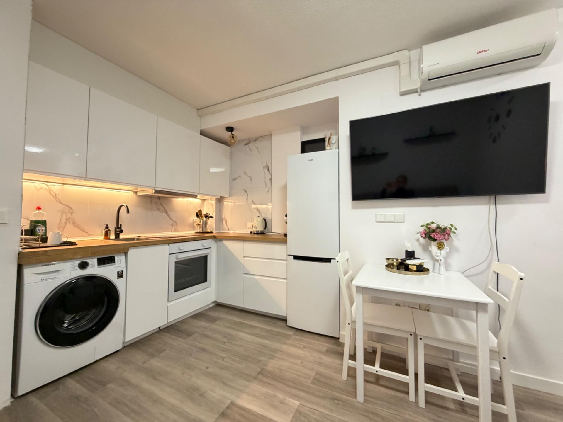 Bedroom in apartment for sale in Torrevieja