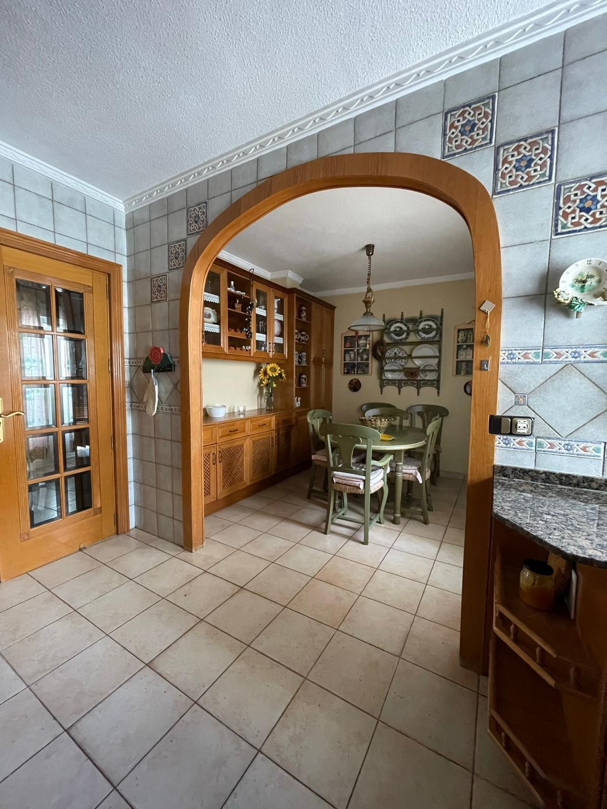 Kitchen in apartment for sale in Torrevieja
