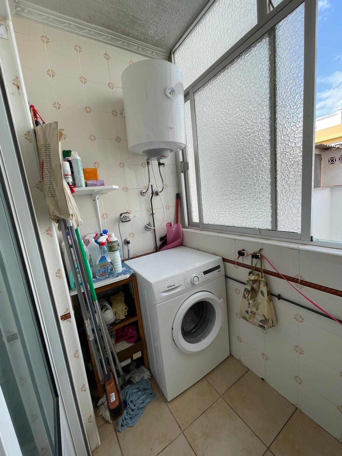 Bedroom in apartment for sale in Torrevieja