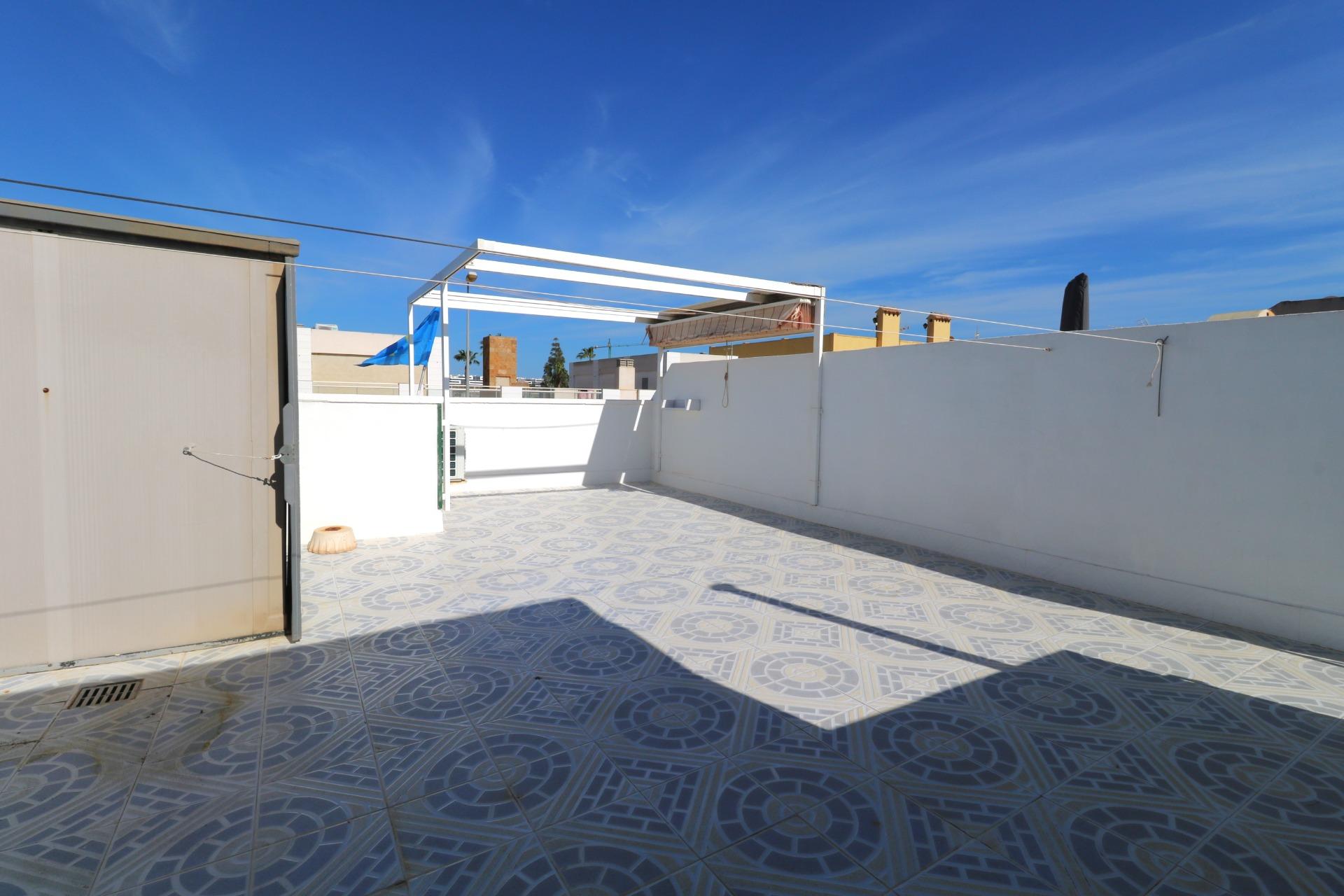 Terrace in bungalow for sale in Torrevieja