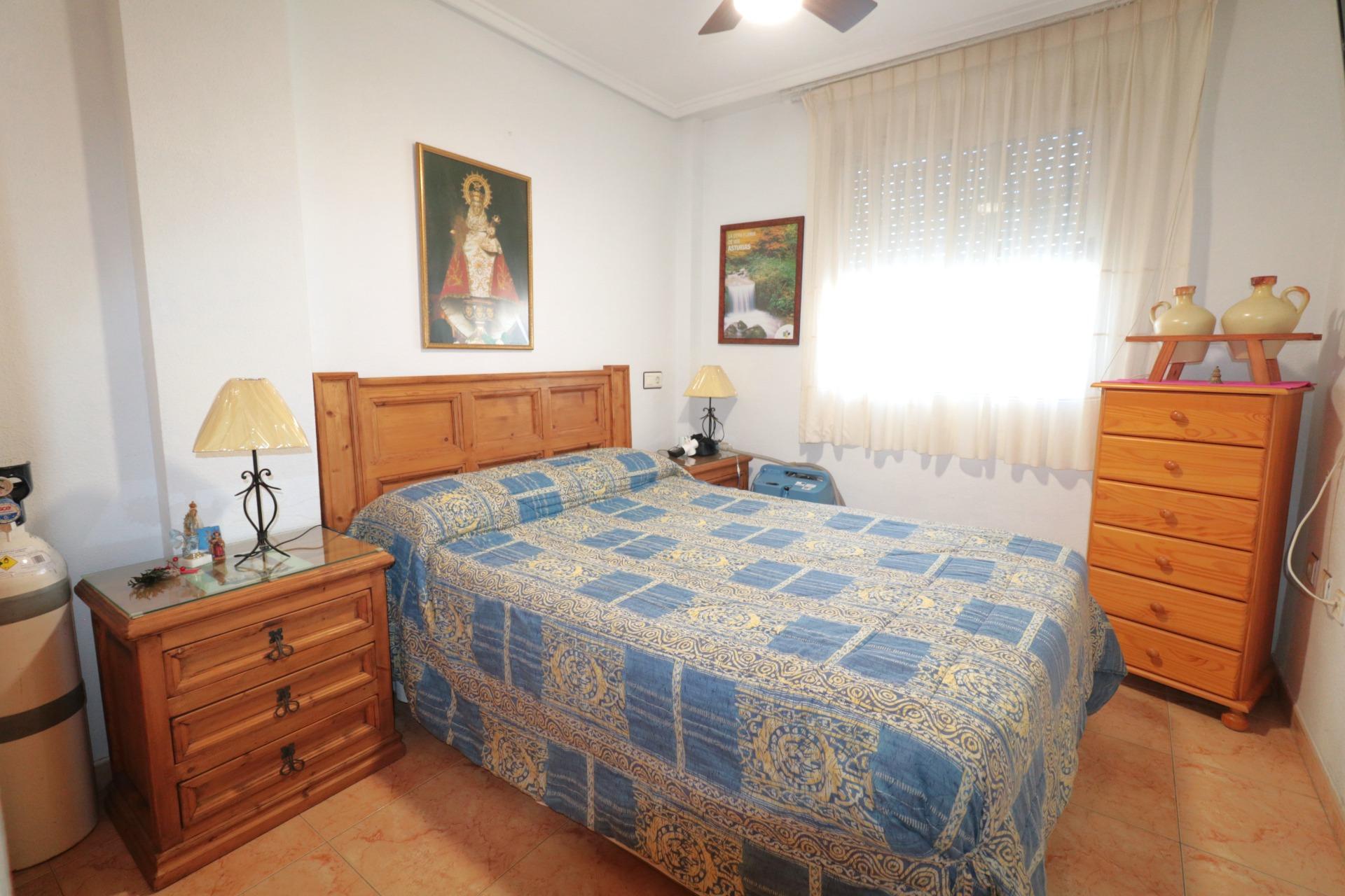 Bedroom in bungalow for sale in Torrevieja