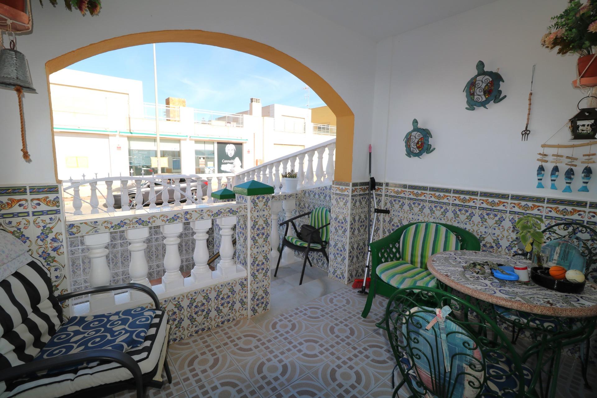 Dining area in bungalow for sale in Torrevieja