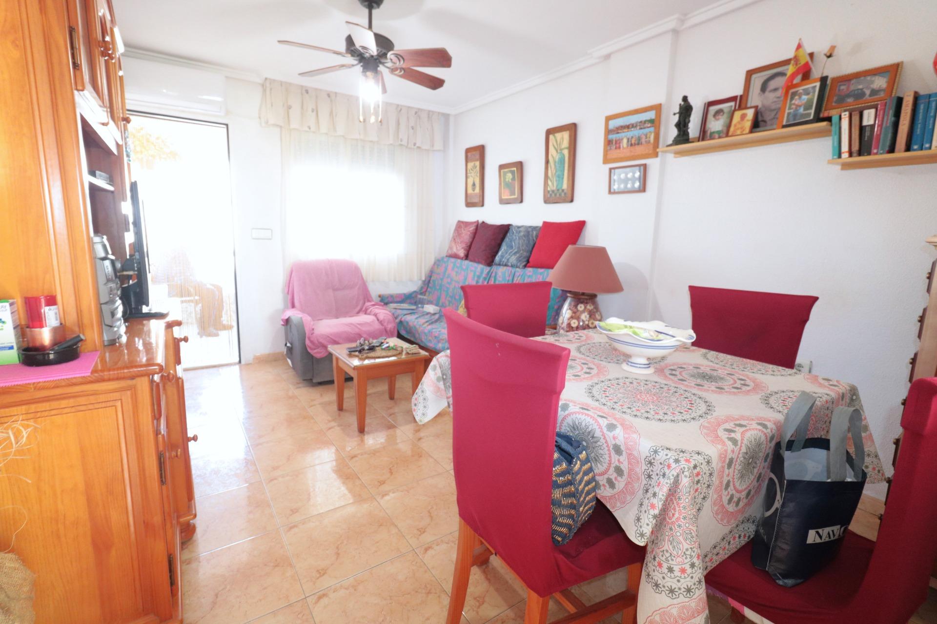 Garden in bungalow for sale in Torrevieja